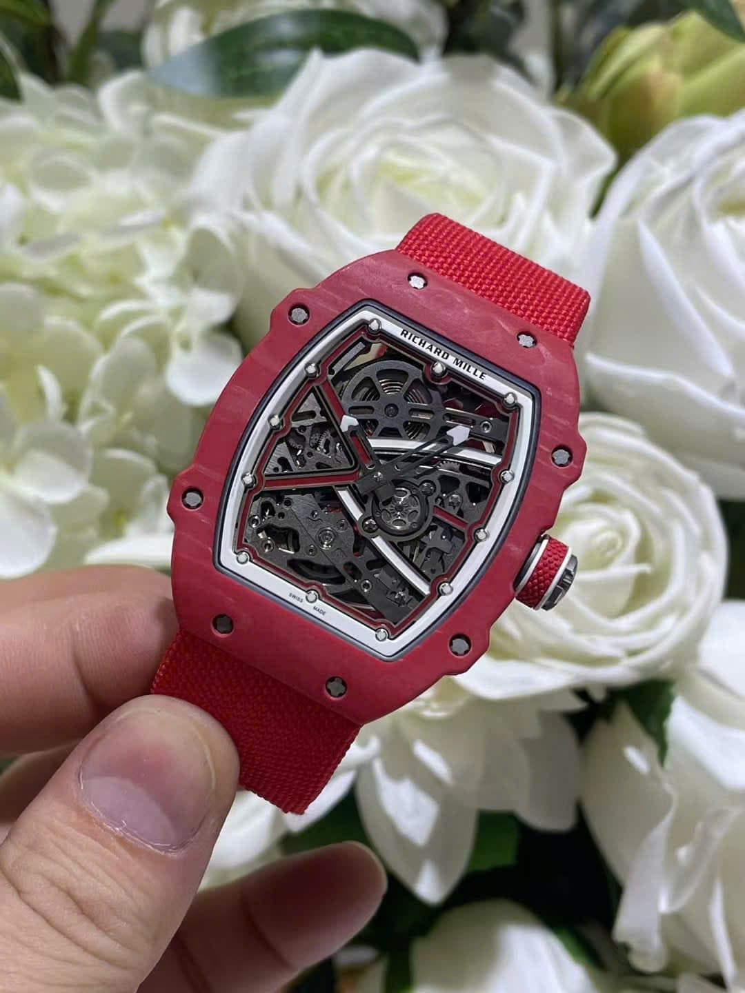 Dong-Ho-Richard-Mille-RM67-02-Che-Tac-Vo-Carbon-Mau-Do-Sieu-Nhe-Trong-Luong-37-Grams-38.7Γ47-2-1