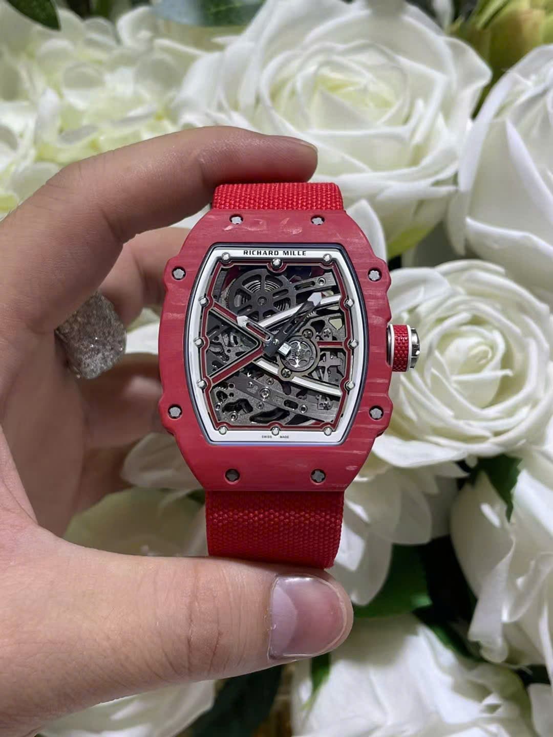 Dong-Ho-Richard-Mille-RM67-02-Che-Tac-Vo-Carbon-Mau-Do-Sieu-Nhe-Trong-Luong-37-Grams-38.7Γ47-3-1