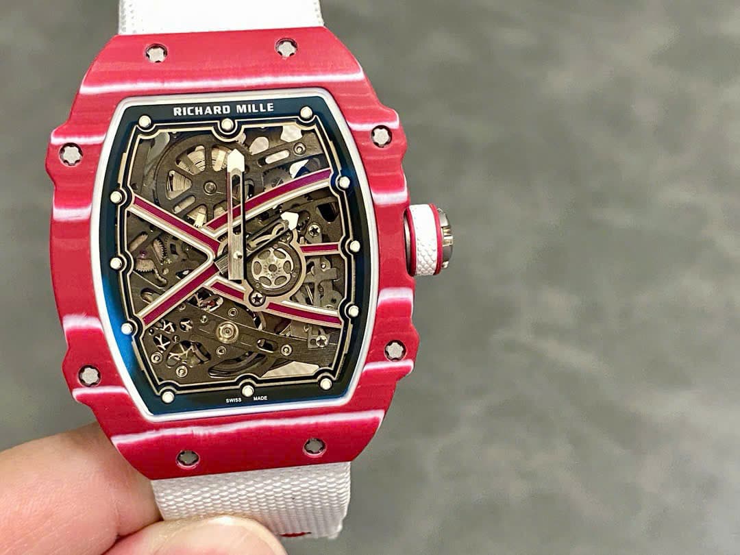 Dong-Ho-Richard-Mille-RM67-02-Che-Tac-Vo-Carbon-Sieu-Mong-Sieu-Nhe-Trong-Luong-37-Grams-38.7Γ47-6-1