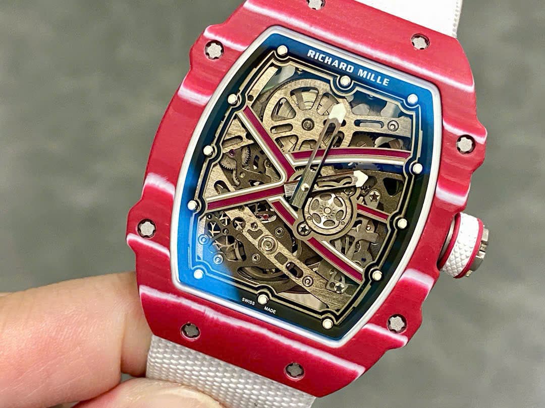 Dong-Ho-Richard-Mille-RM67-02-Che-Tac-Vo-Carbon-Sieu-Mong-Sieu-Nhe-Trong-Luong-37-Grams-38.7Γ47-7-1