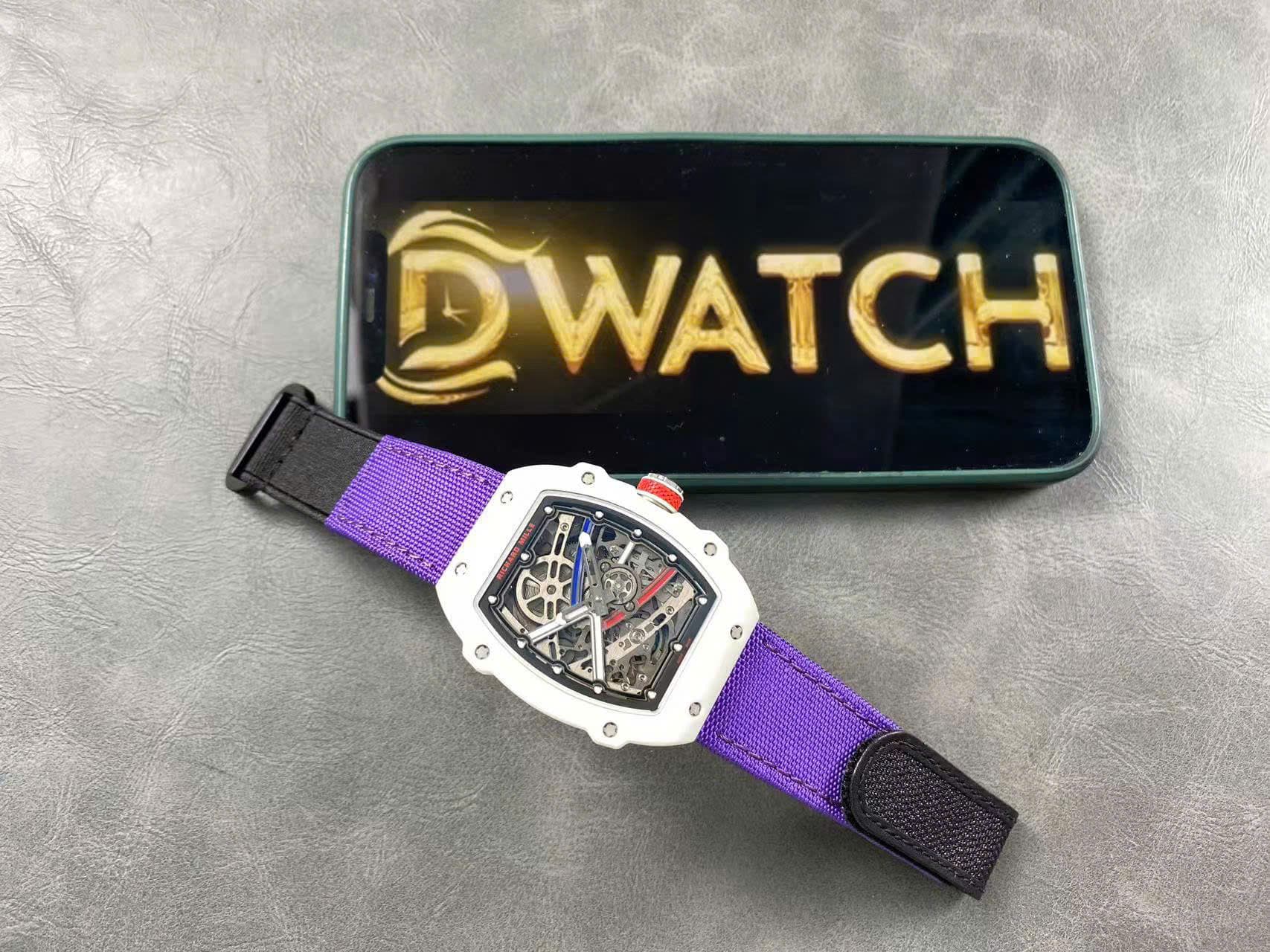Dong-Ho-Richard-Mille-RM67-02-Che-Tac-Vo-Carbon-Trang-Sieu-Nhe-37-Grams-38.7×47-11-1
