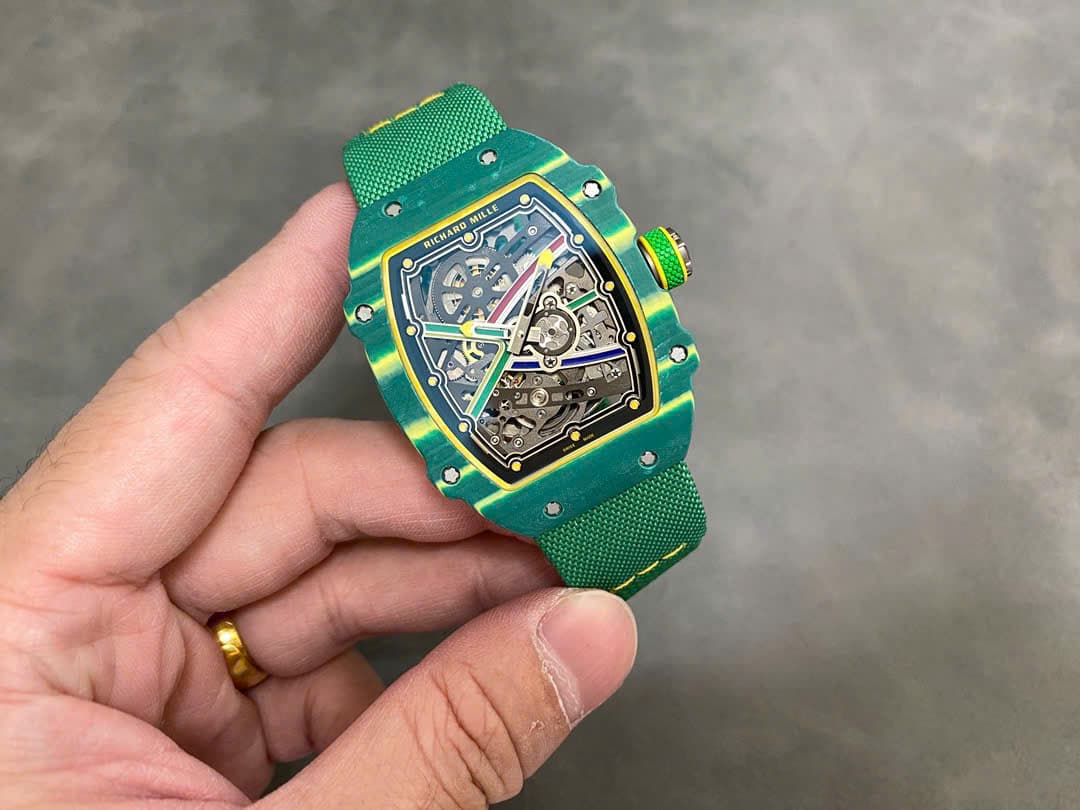 Dong-Ho-Richard-Mille-RM67-02-Vo-Carbon-Xanh-Che-Tac-Sieu-Mong-Sieu-Nhe-37-Grams-38.7×47-7-1