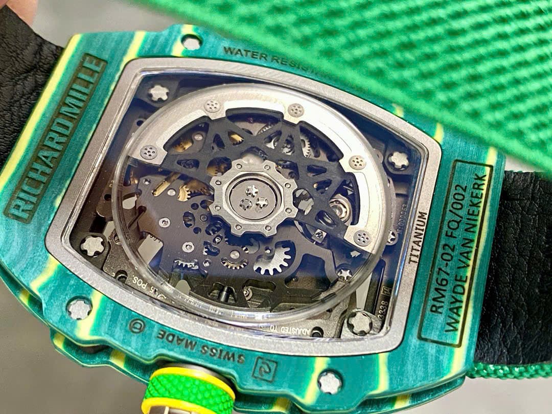 Dong-Ho-Richard-Mille-RM67-02-Vo-Carbon-Xanh-Che-Tac-Sieu-Mong-Sieu-Nhe-37-Grams-38.7Γ47-8-1