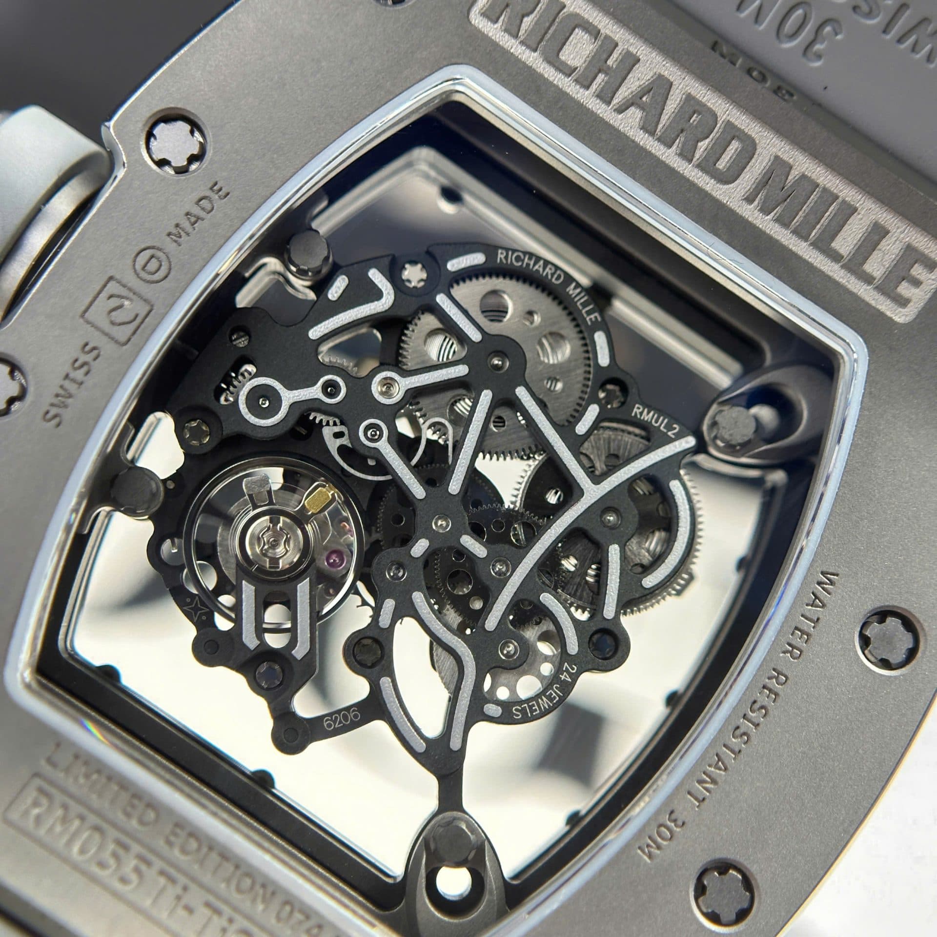 Dong-Ho-Richard-Mille-Replica-11-RM055-Bubba-Watson-Grey-Ceramic-Day-Cao-Su-Nha-May-ZF-42.7×49-8-1