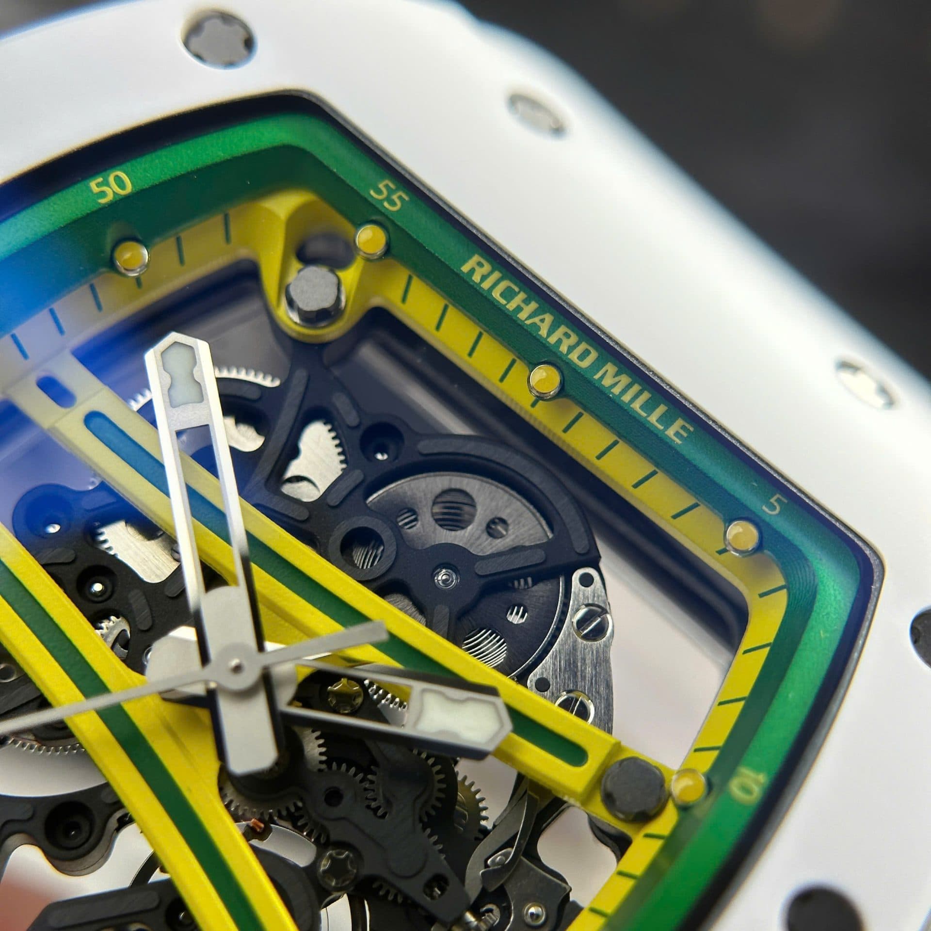 Dong-Ho-Richard-Mille-Replica-11-RM61-01-Manual-Winding-Yohan-Blake-Vo-Gom-Trang-ZF-42.7×50-9-1