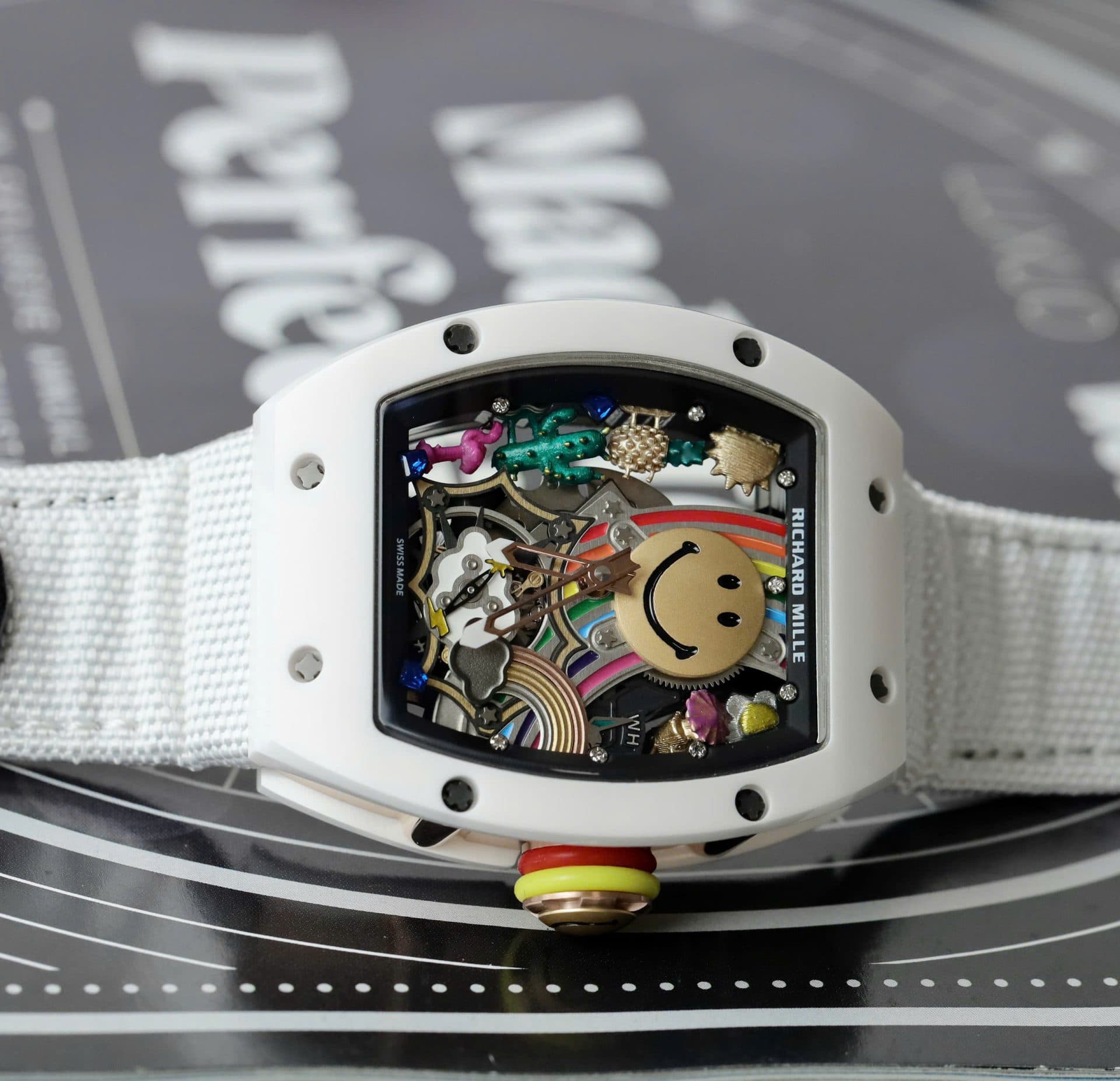 Dong-Ho-Richard-Mille-Replica-Cao-Cap-RM88-Smiley-Vo-Gom-Trang-42mm-2-1