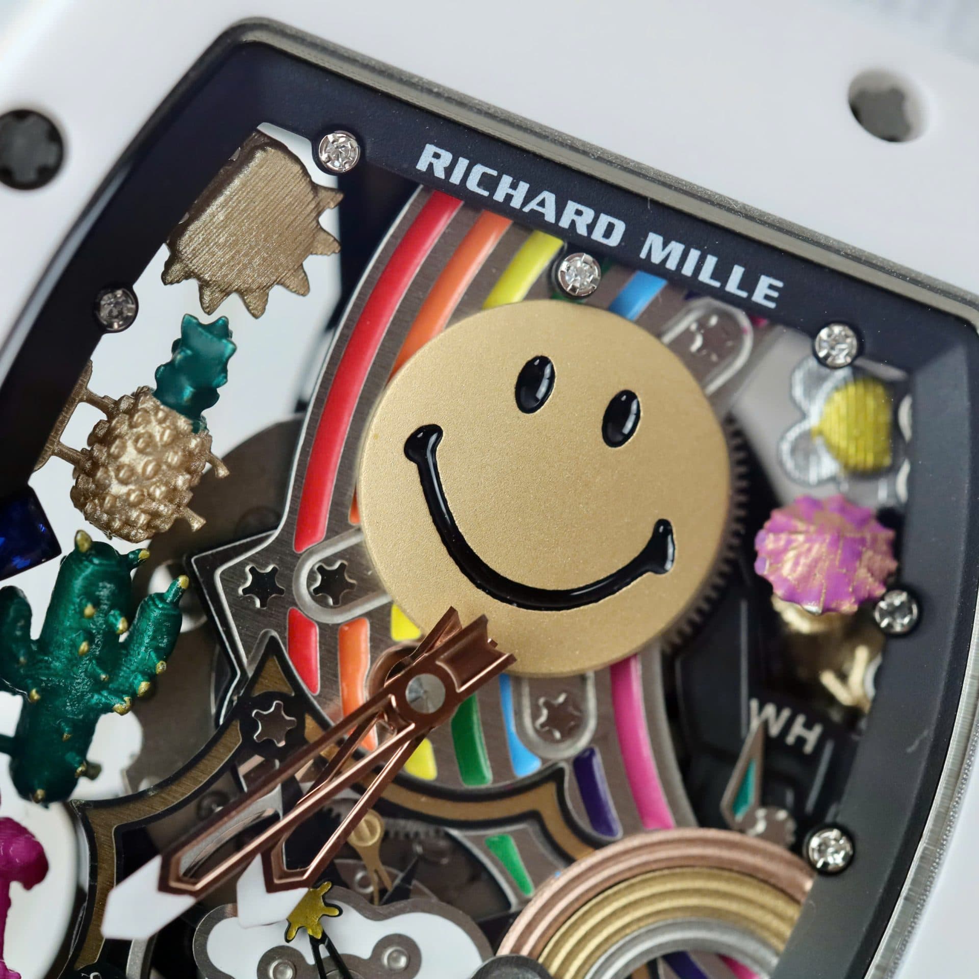 Dong-Ho-Richard-Mille-Replica-Cao-Cap-RM88-Smiley-Vo-Gom-Trang-42mm-7-1
