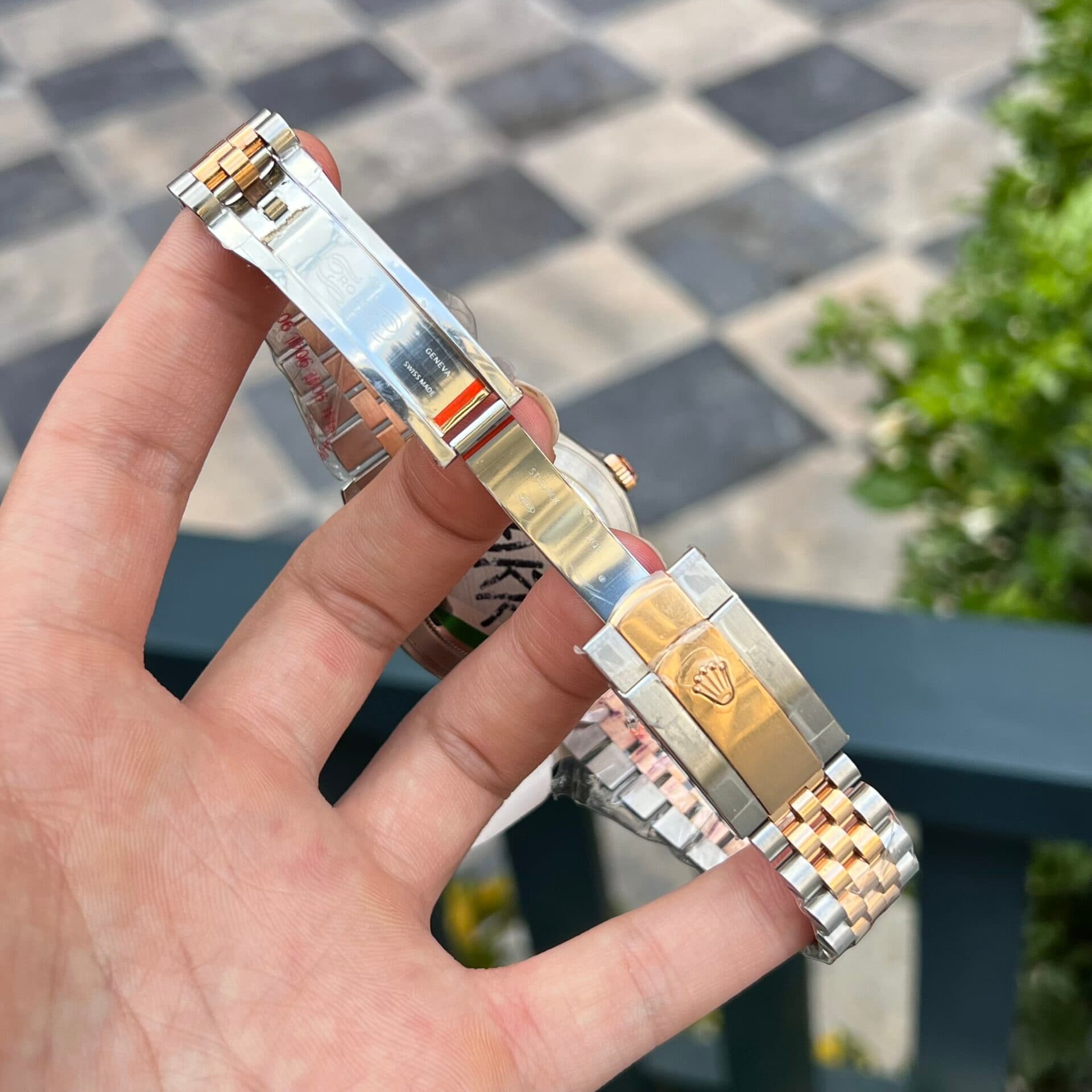 Dong-Ho-Rolex-Boc-Vang-That-1-2