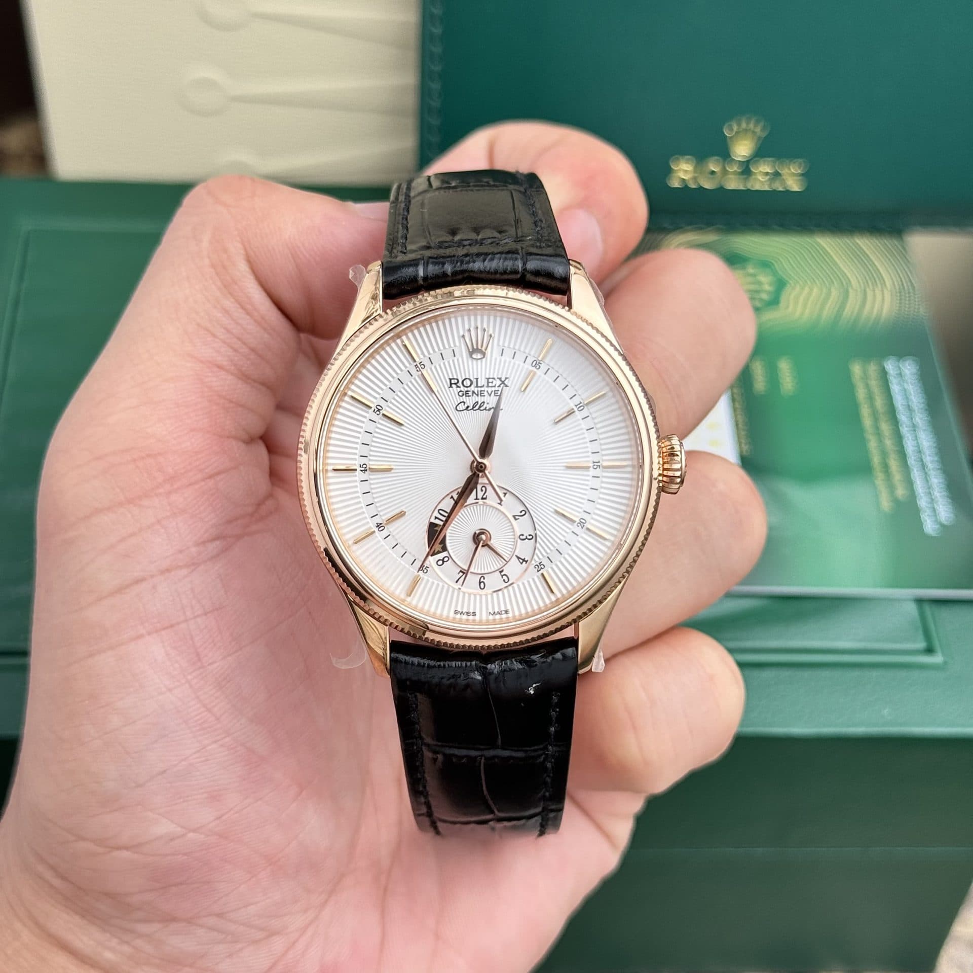 Dong-Ho-Rolex-Cellini-50525-Che-Tac-Mat-Trang-Day-Da-Nam-39mm-1-1