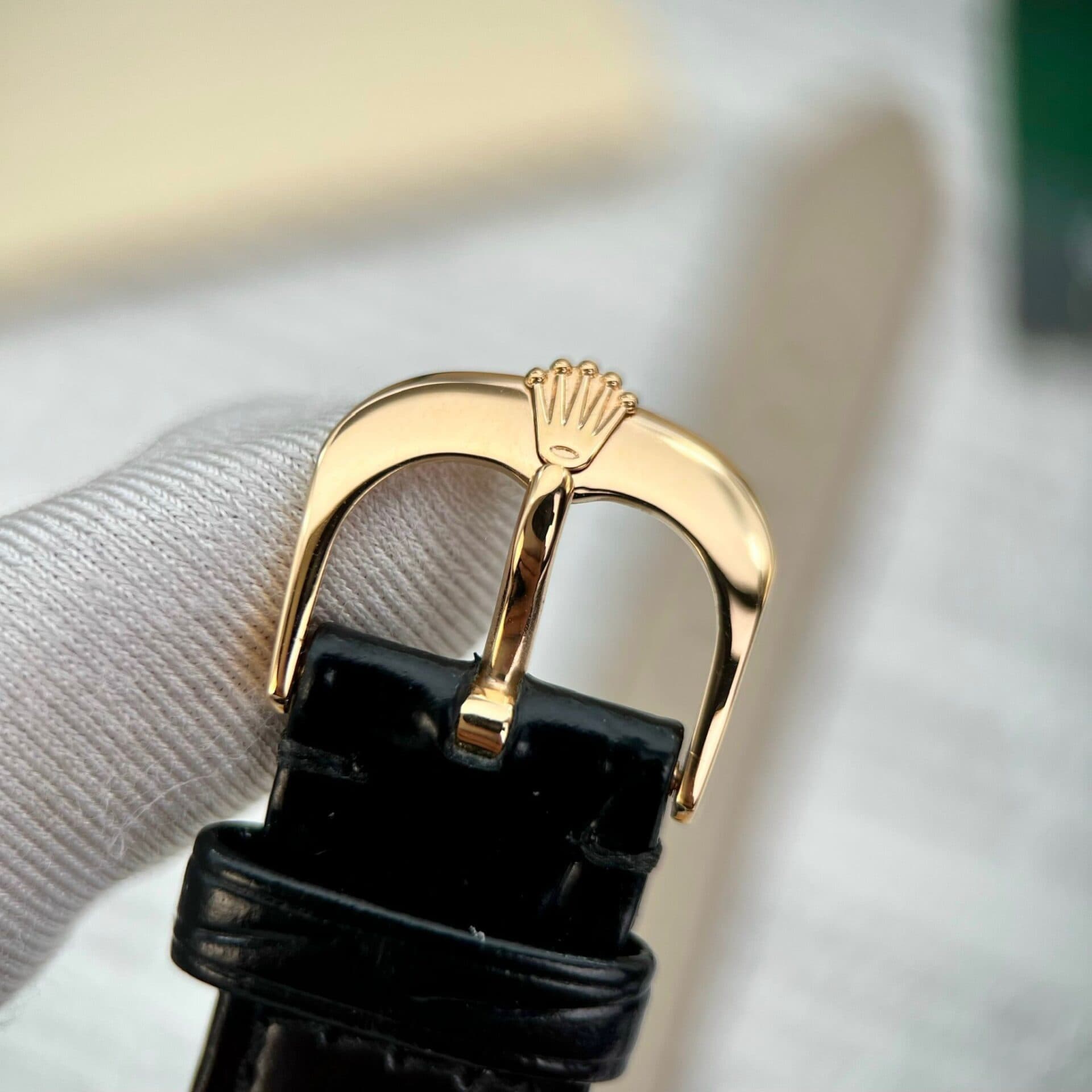 Dong-Ho-Rolex-Cellini-Date-50515-Boc-Vang-That-Replica-11-39mm-8-1
