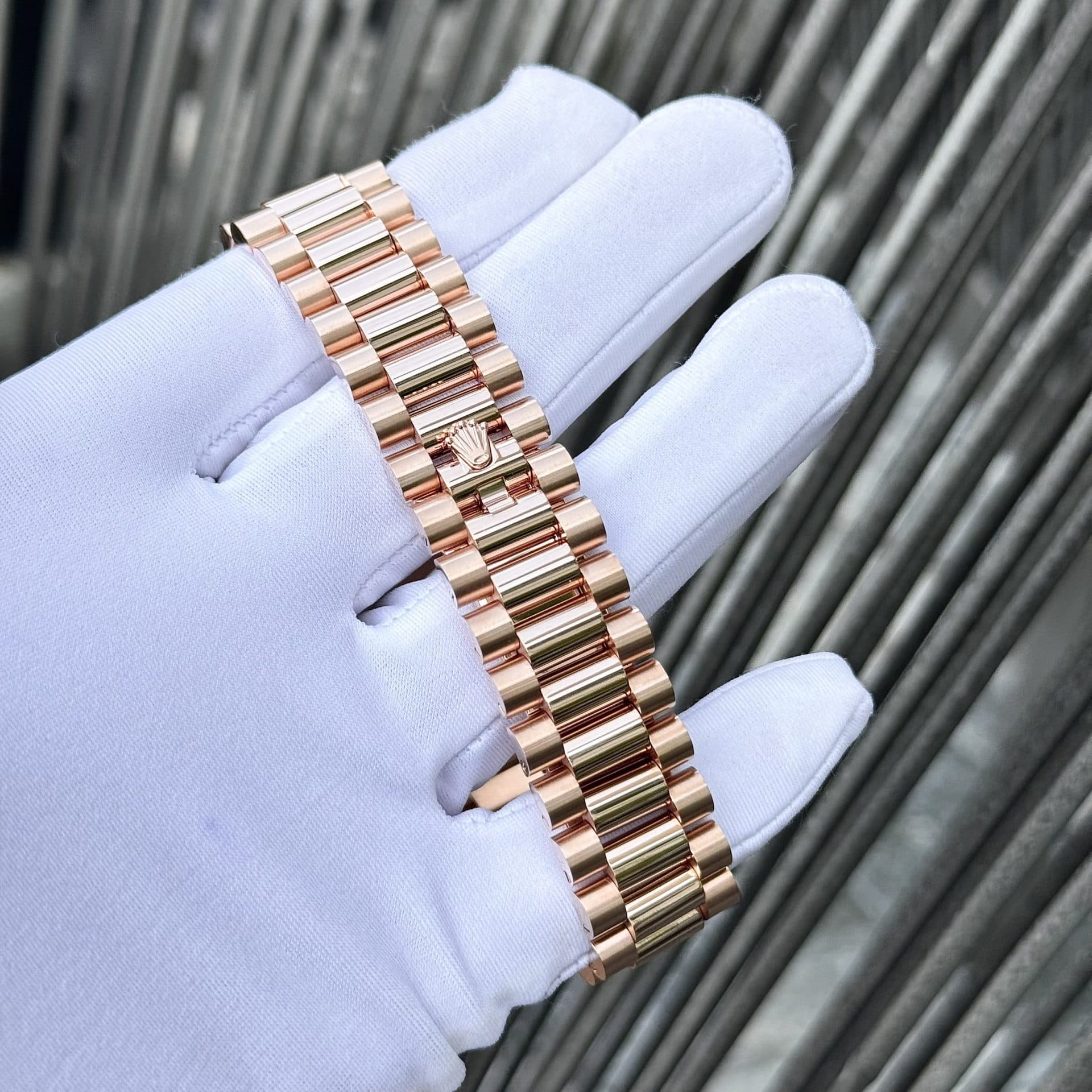 Dong-Ho-Rolex-Che-Tac-Boc-Vang-Hong-Mat-Xa-Cu-Moissanite-Day-Date-GM-Factory-40mm-2-1
