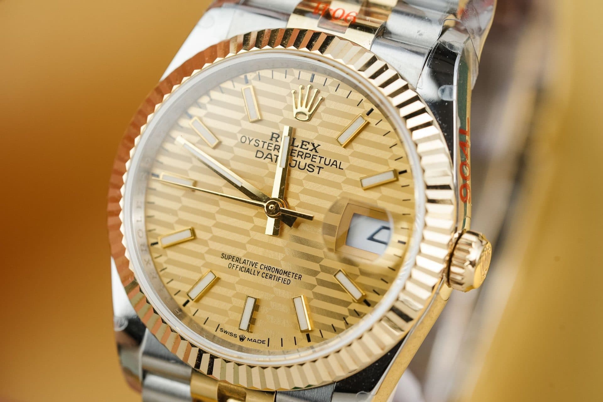 Dong-Ho-Rolex-Che-Tac-DateJust-126233-Mat-Nep-Gap-Boc-Vang-GM-Factory-36mm-7-1