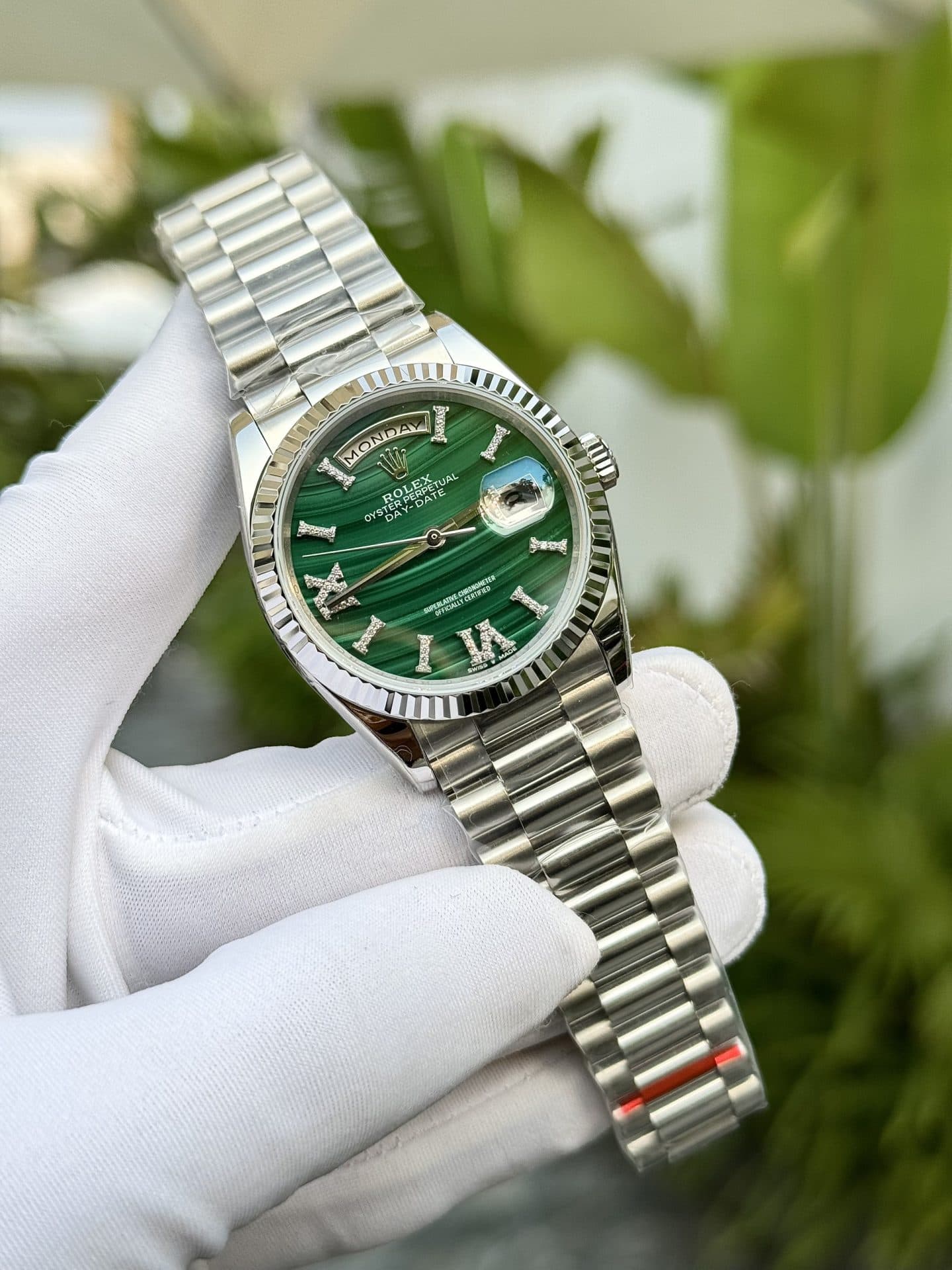 Dong-Ho-Rolex-Che-Tac-Day-Date-Mat-So-Da-Khong-Tuoc-Xanh-40mm-1-1