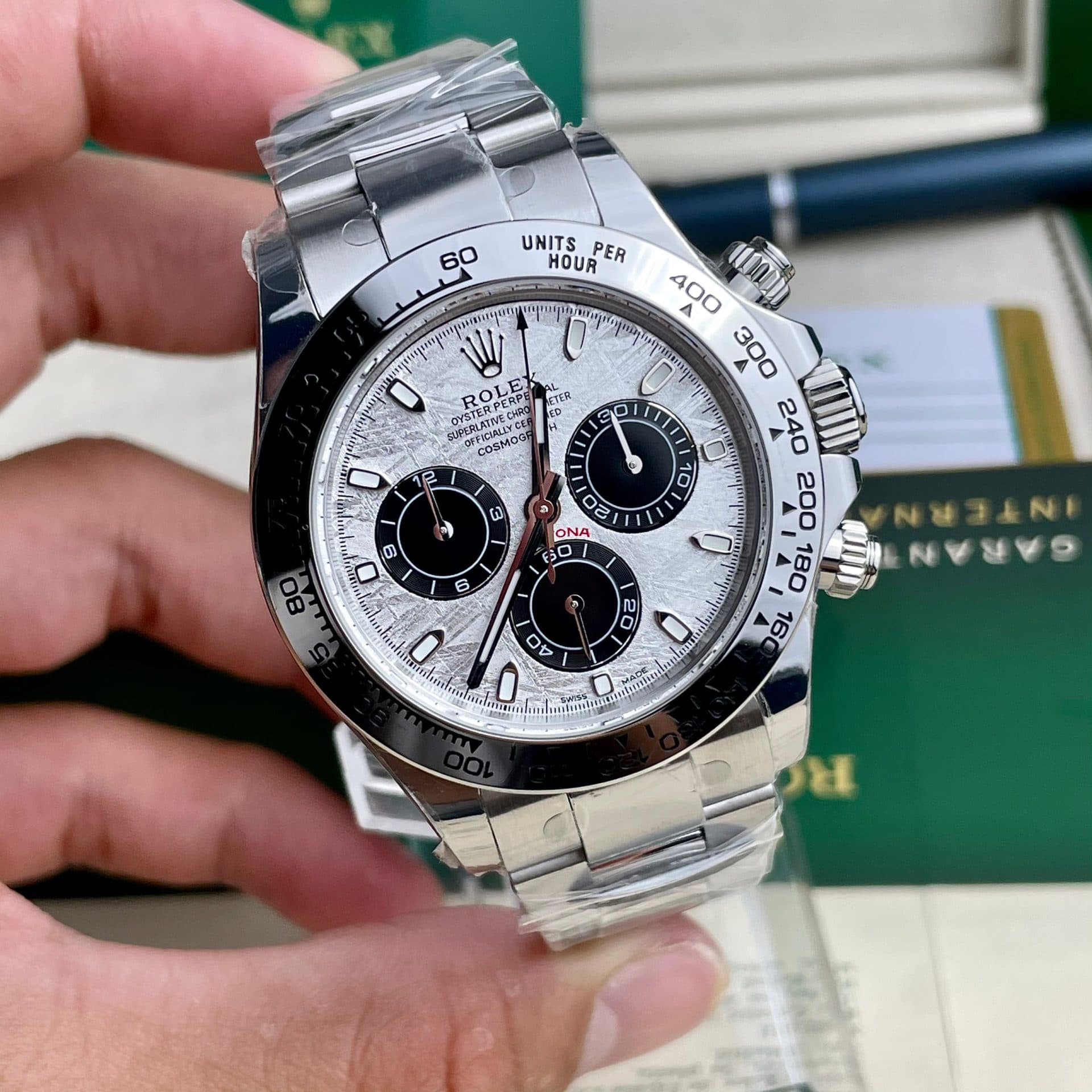Dong-Ho-Rolex-Che-Tac-Daytona-116509-Do-Mat-Thien-Thach-40mm-3-1
