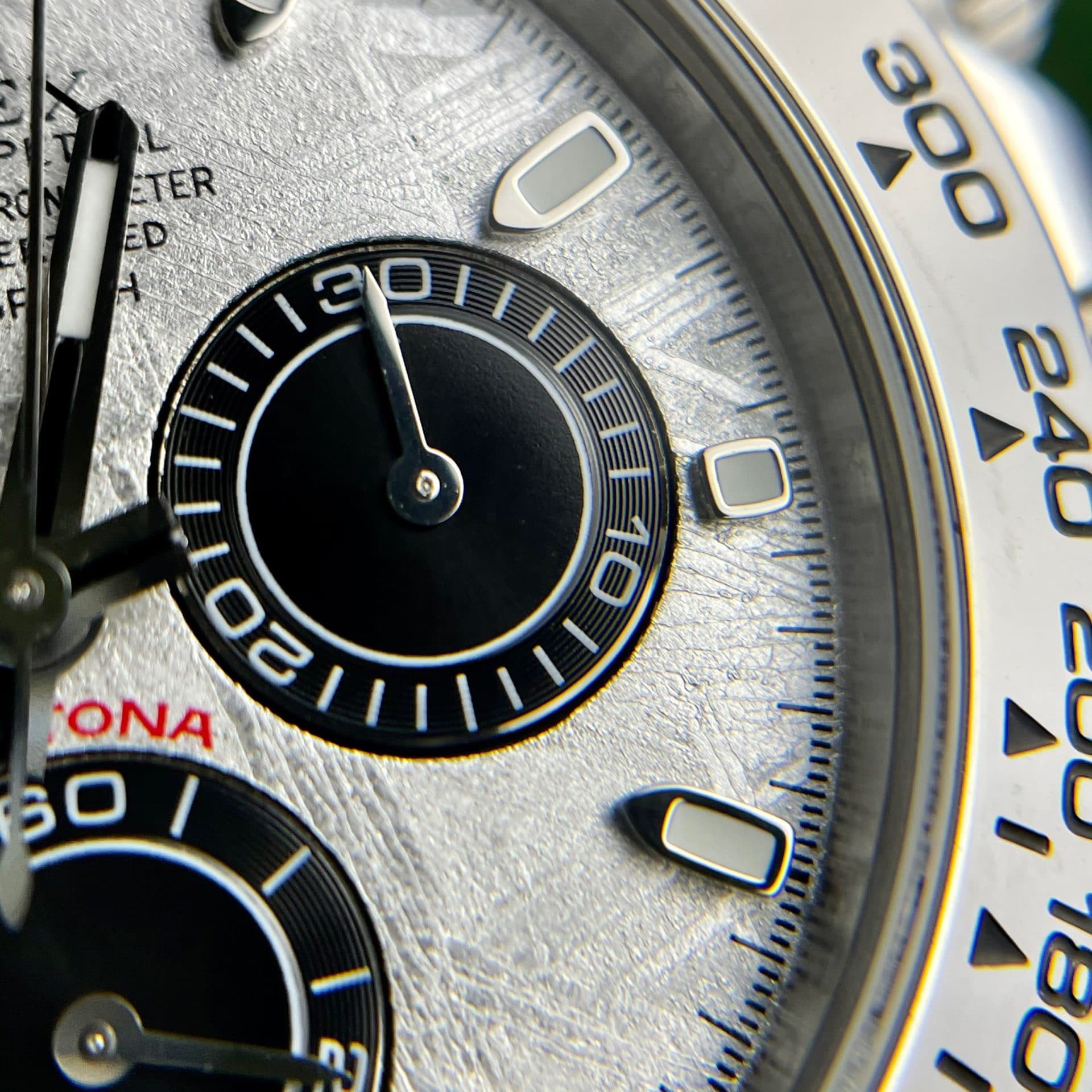 Dong-Ho-Rolex-Che-Tac-Daytona-116509-Do-Mat-Thien-Thach-40mm-6-1