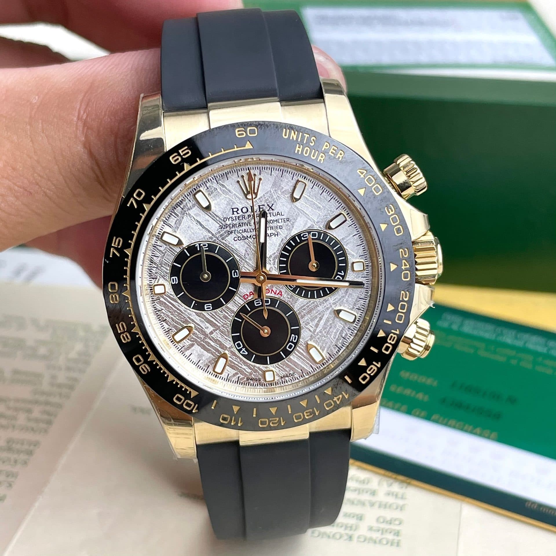 Dong-Ho-Rolex-Che-Tac-Daytona-116518LN-Do-Mat-Thien-Thach-40mm-2-1