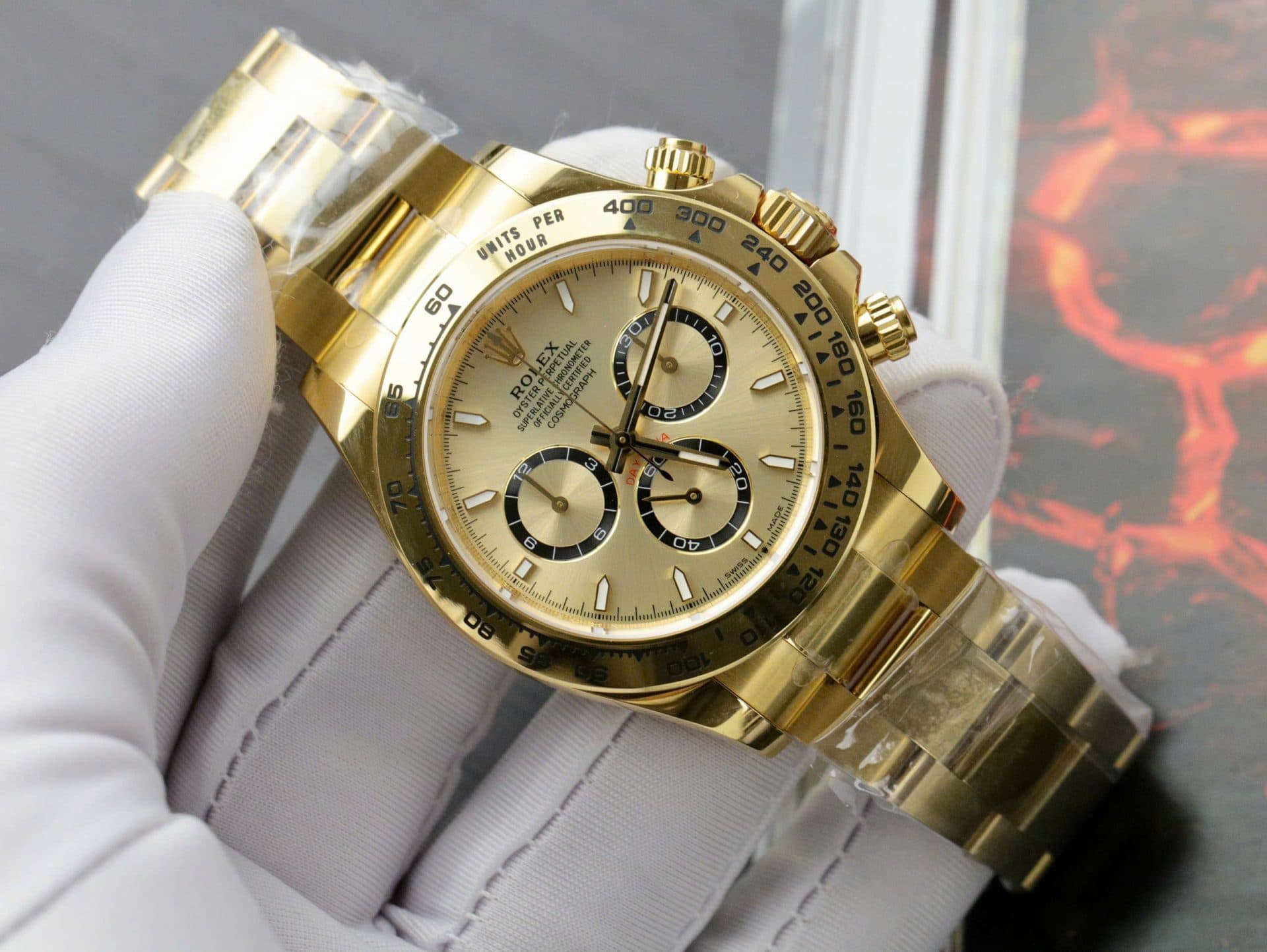 Dong-Ho-Rolex-Che-Tac-Daytona-126508-Mat-Vang-Day-Oyster-40mm-2-1