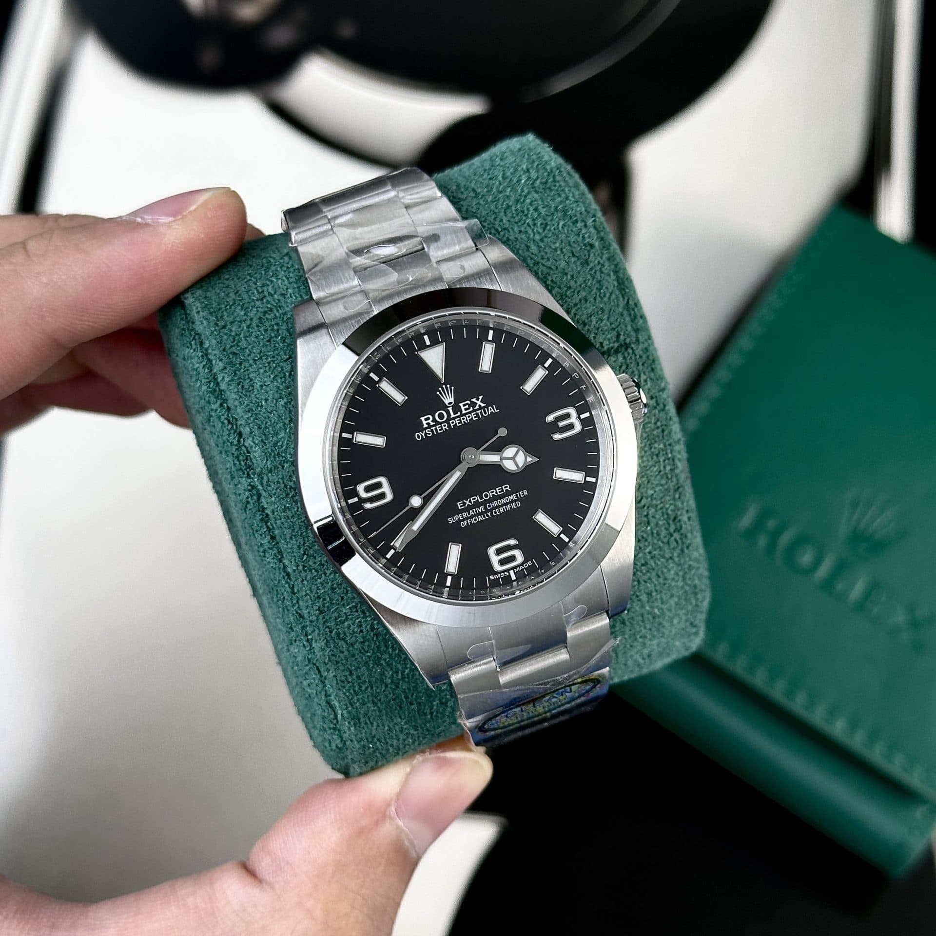 Dong-Ho-Rolex-Che-Tac-Explorer-214270-Phien-Ban-Cao-Cap-Nhat-39mm-6-1