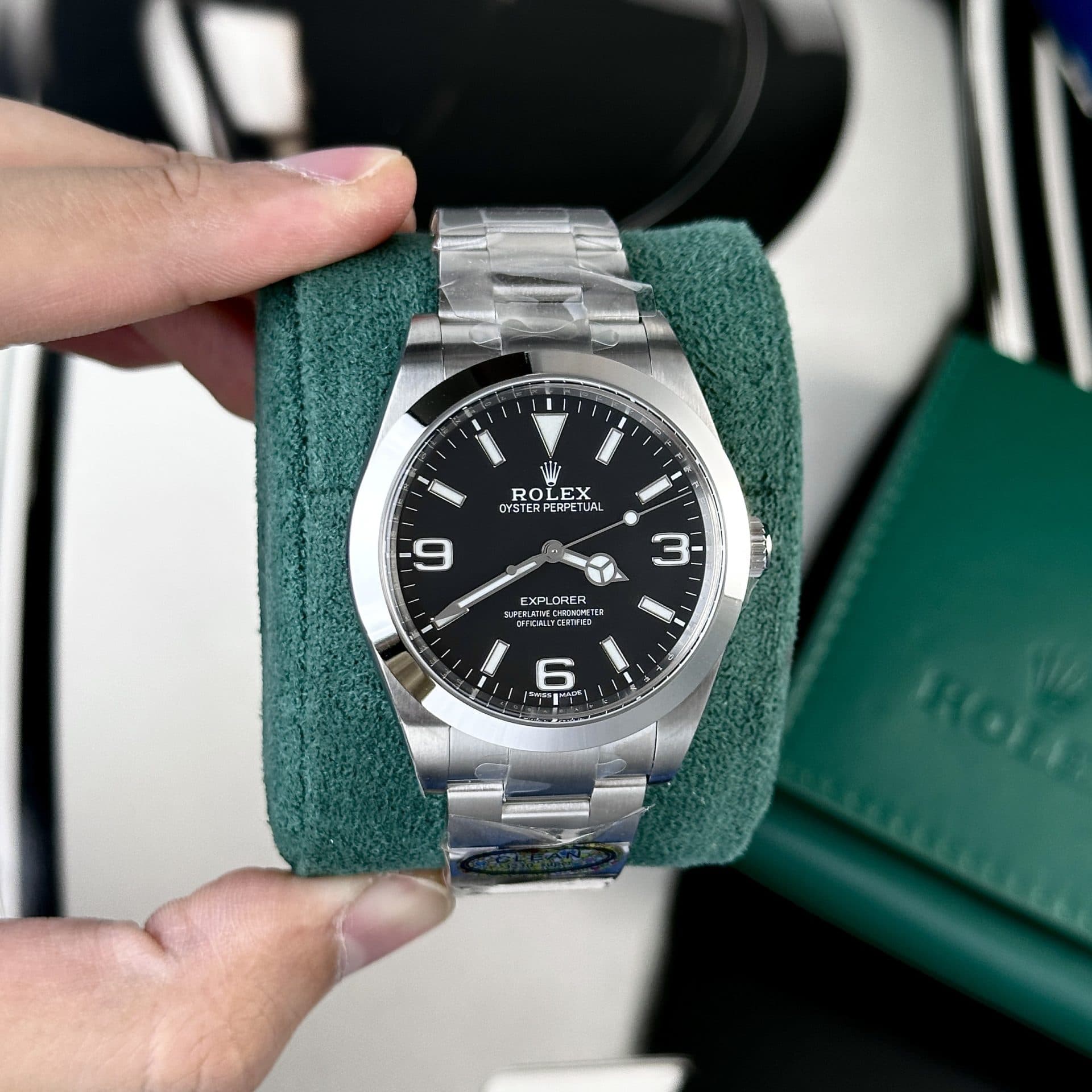 Dong-Ho-Rolex-Che-Tac-Explorer-214270-Phien-Ban-Cao-Cap-Nhat-39mm-7-1