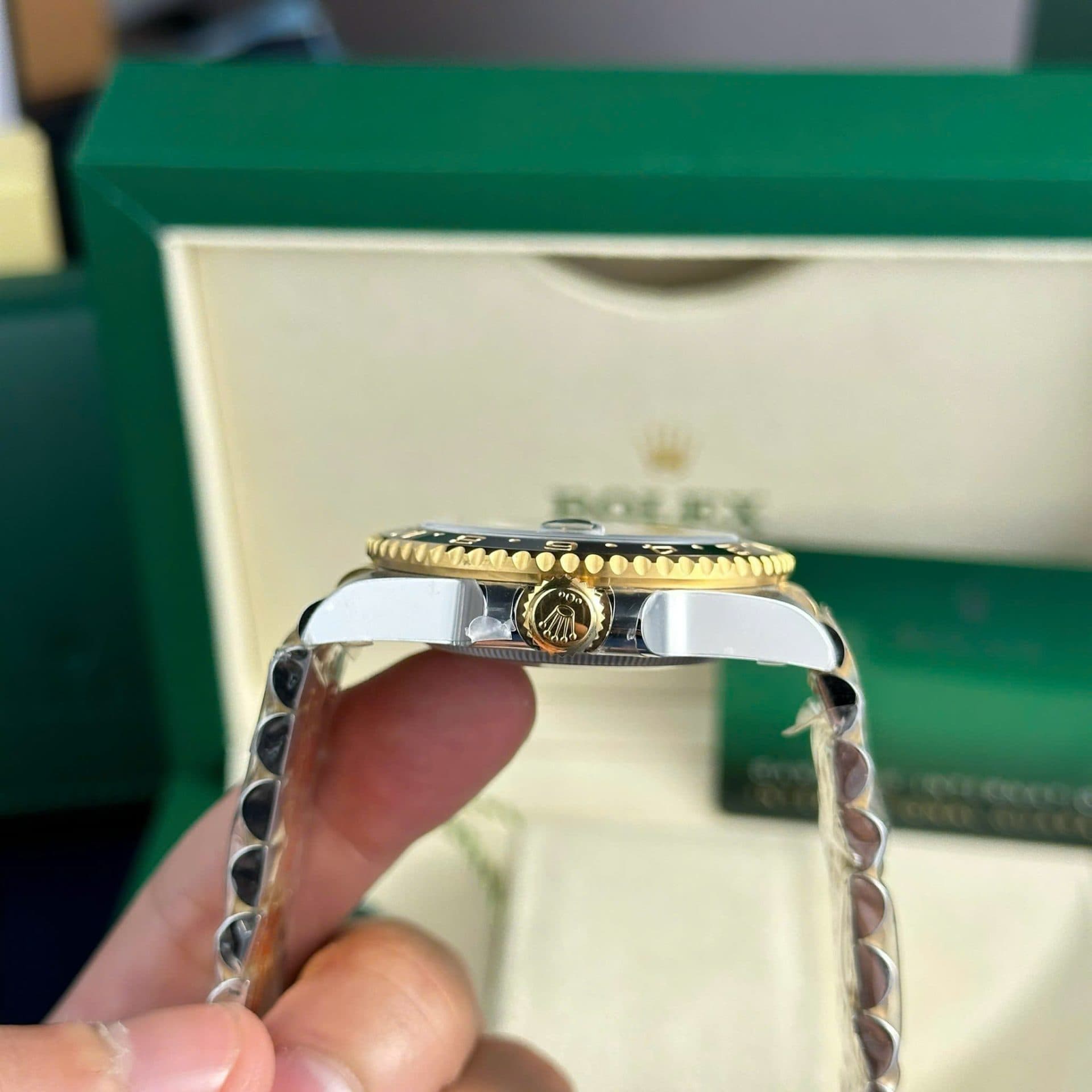 Dong-Ho-Rolex-Che-Tac-GMT-Master-II-126713GRNR-Clean-Factory-41mm-28-1