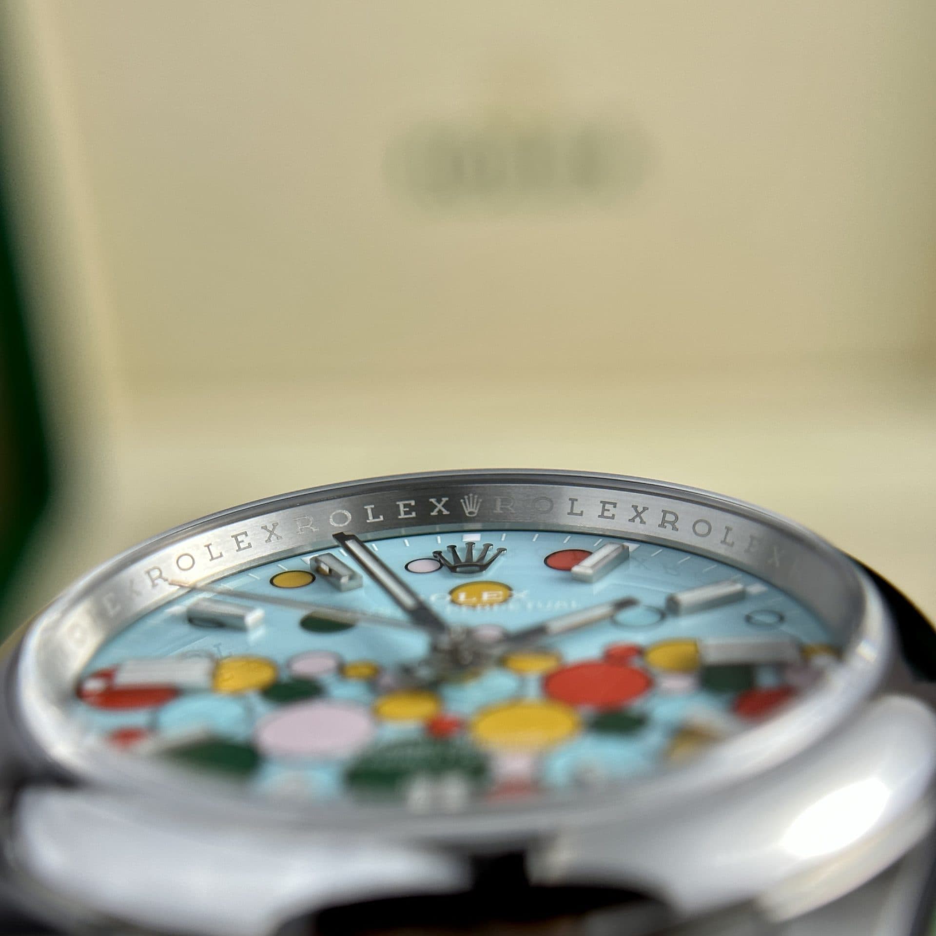 Dong-Ho-Rolex-Che-Tac-Oyster-Perpetual-124300-Hoa-Tiet-Celebration-Nha-May-Clean-36mm-5-1