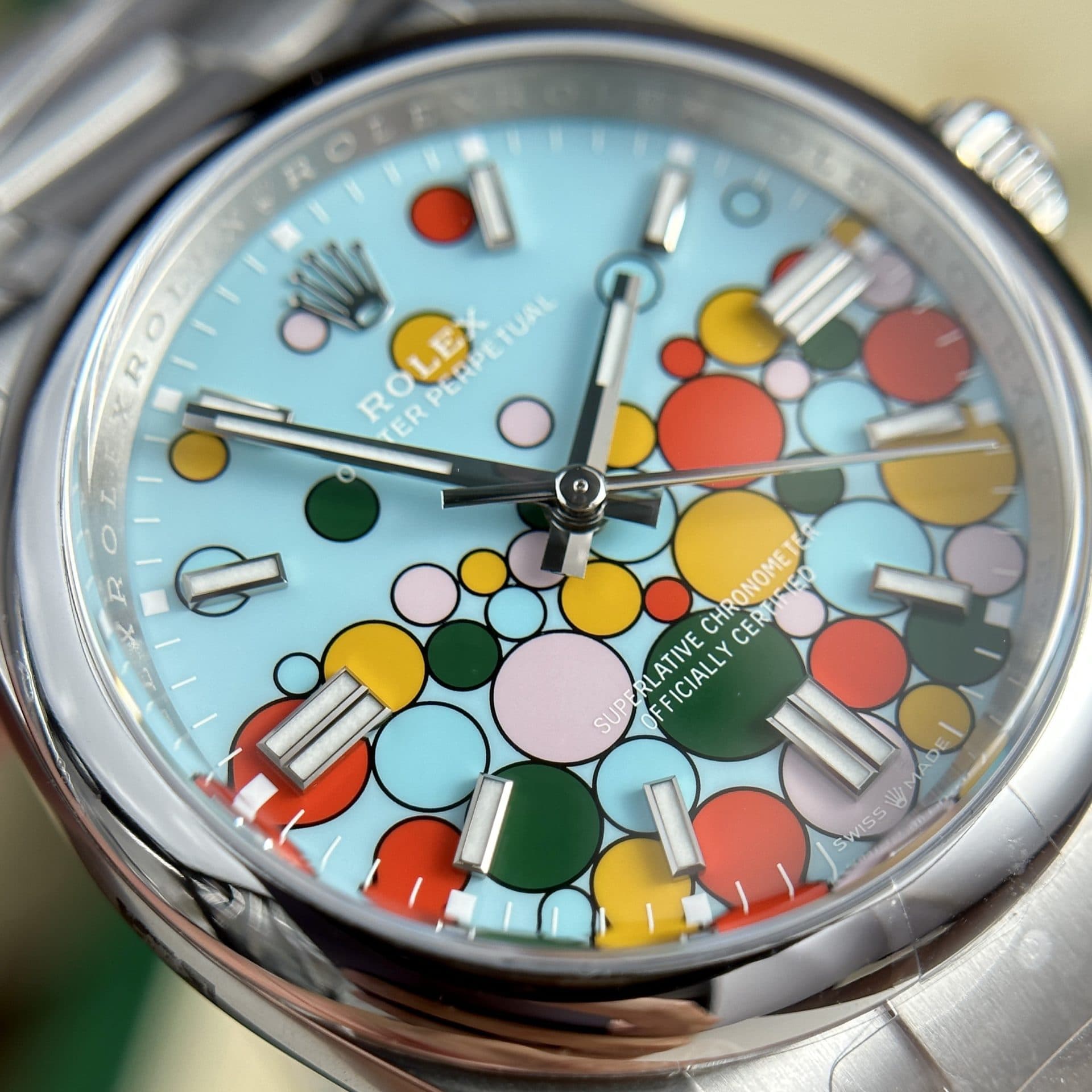Dong-Ho-Rolex-Che-Tac-Oyster-Perpetual-124300-Hoa-Tiet-Celebration-Nha-May-Clean-36mm-7-1