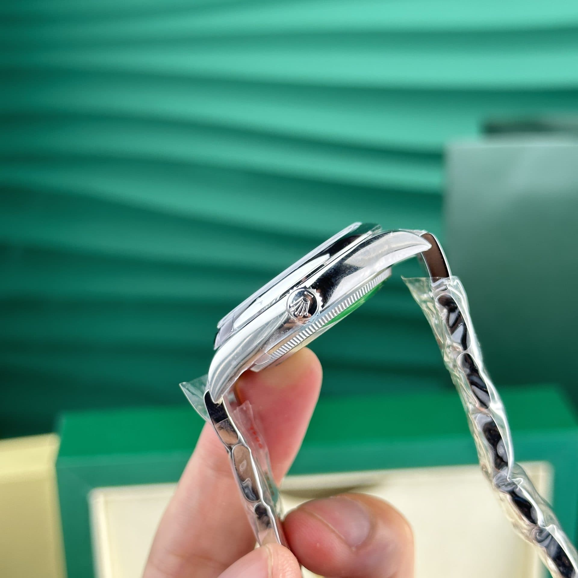 Dong-Ho-Rolex-Che-Tac-Oyster-Perpetual-126000-Nha-May-Clean-Mat-Den-36mm-6-1