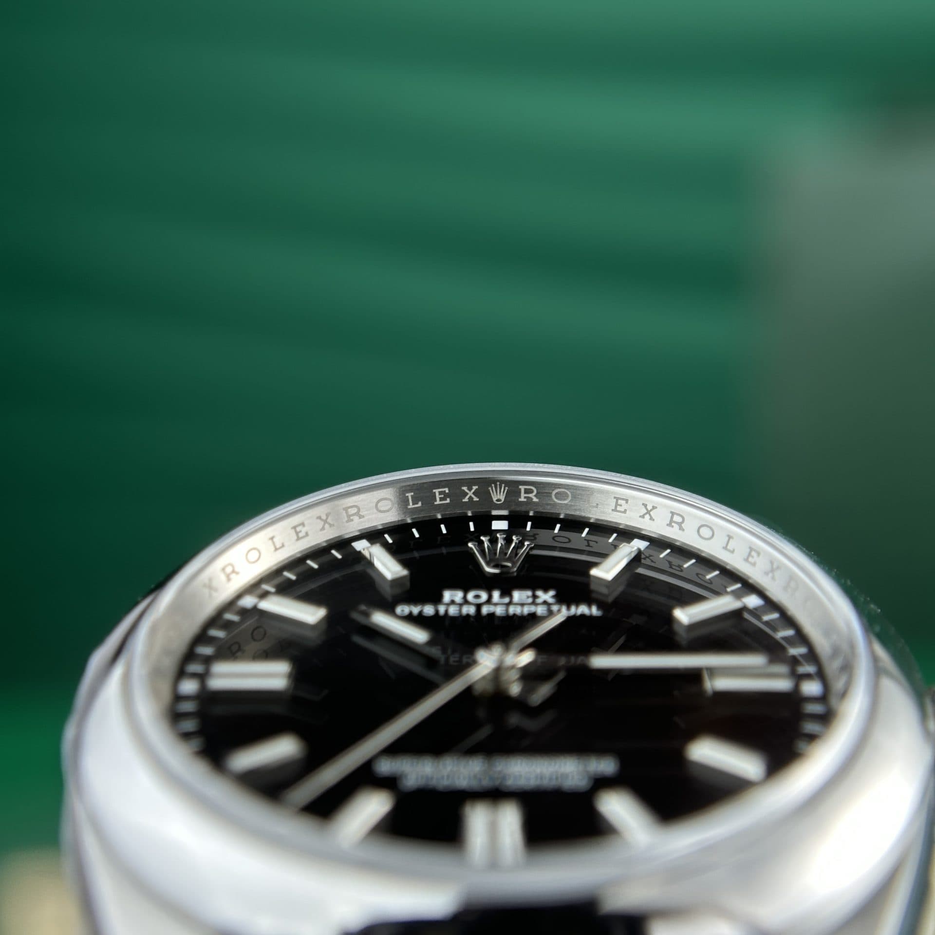 Dong-Ho-Rolex-Che-Tac-Oyster-Perpetual-126000-Nha-May-Clean-Mat-Den-36mm-9-1