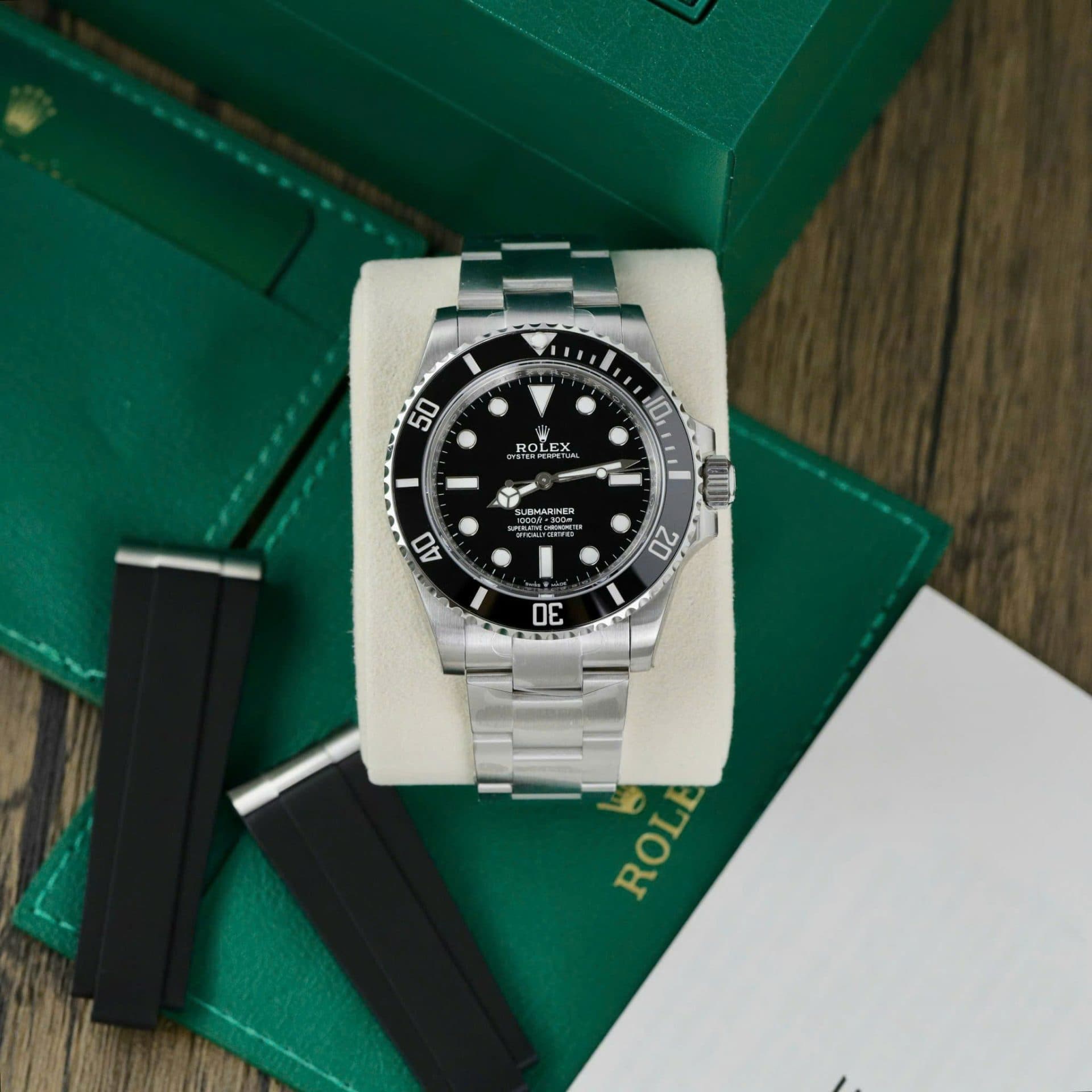 Dong-Ho-Rolex-Che-Tac-Submariner-No-Date-114060-Nha-May-VS-40mm-1-1