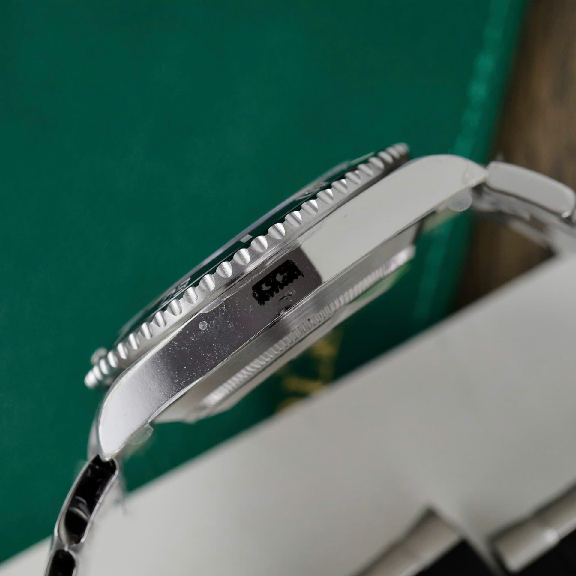 Dong-Ho-Rolex-Che-Tac-Submariner-No-Date-114060-Nha-May-VS-40mm-7-1