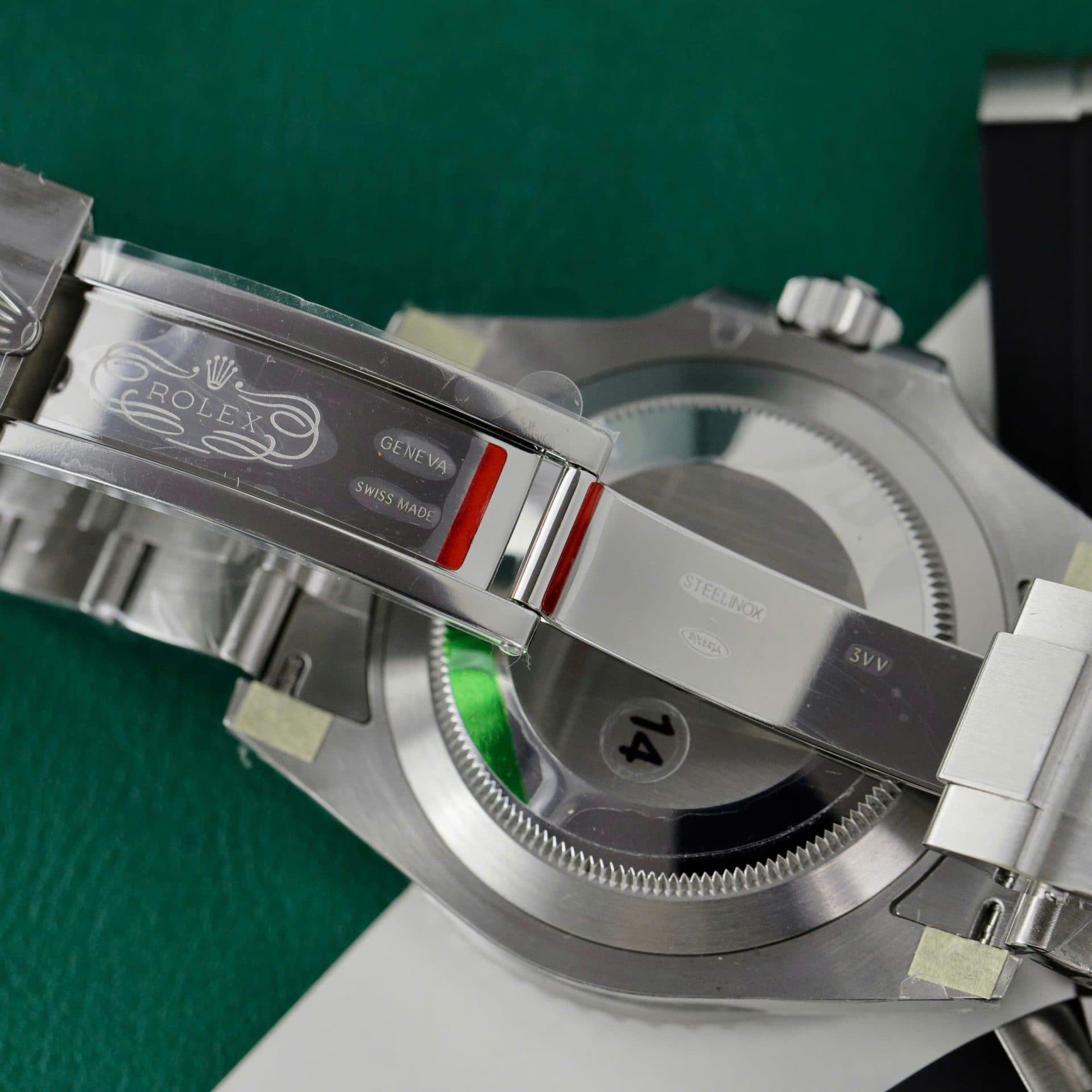 Dong-Ho-Rolex-Che-Tac-Submariner-No-Date-114060-Nha-May-VS-40mm-8-1