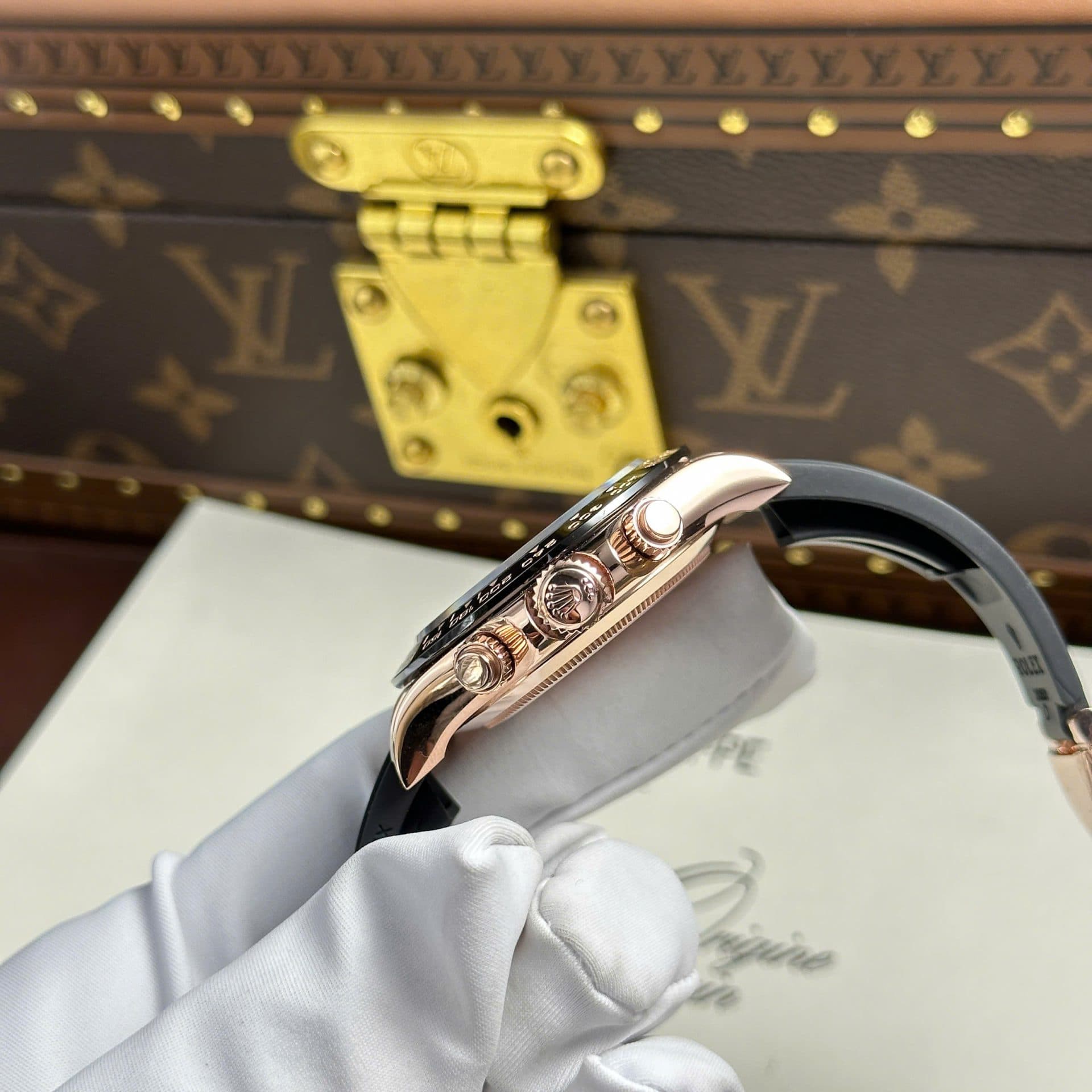 Dong-Ho-Rolex-Cosmograph-Daytona-116515LN-Replica-11-Boc-Vang-That-Mat-Den-40mm-12-1