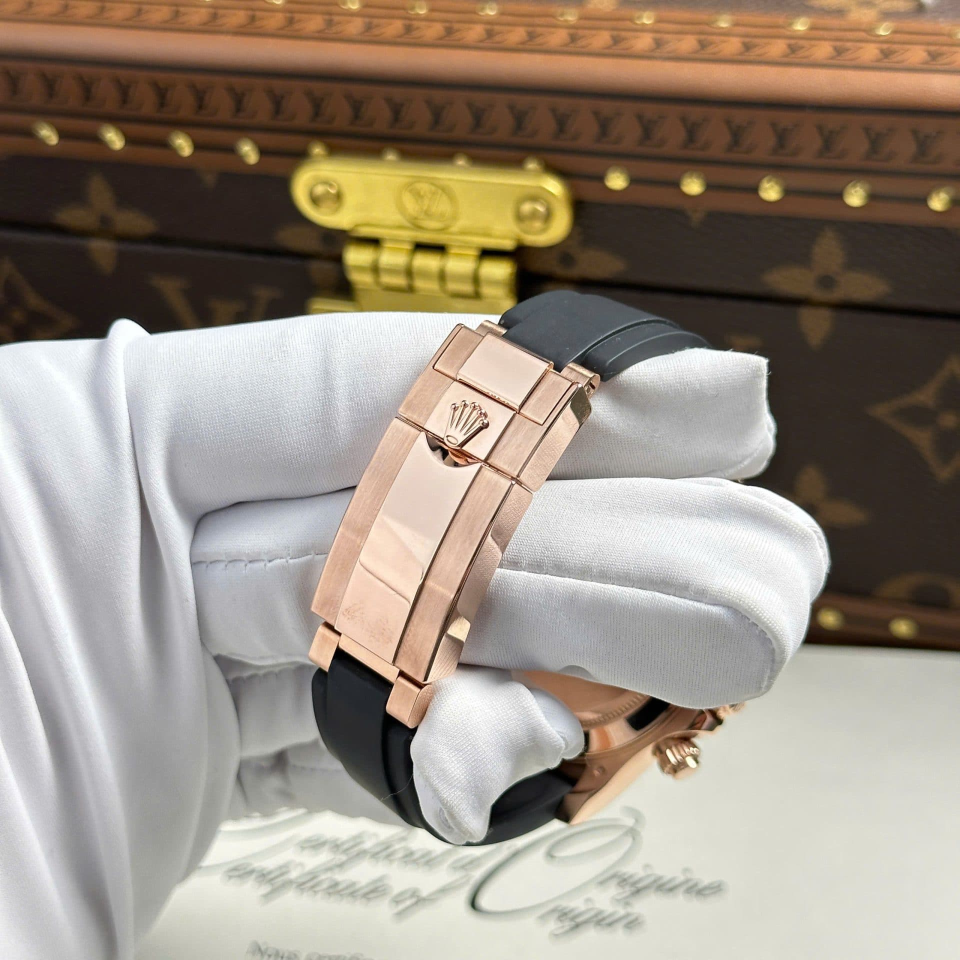 Dong-Ho-Rolex-Cosmograph-Daytona-116515LN-Replica-11-Boc-Vang-That-Mat-Den-40mm-15-1