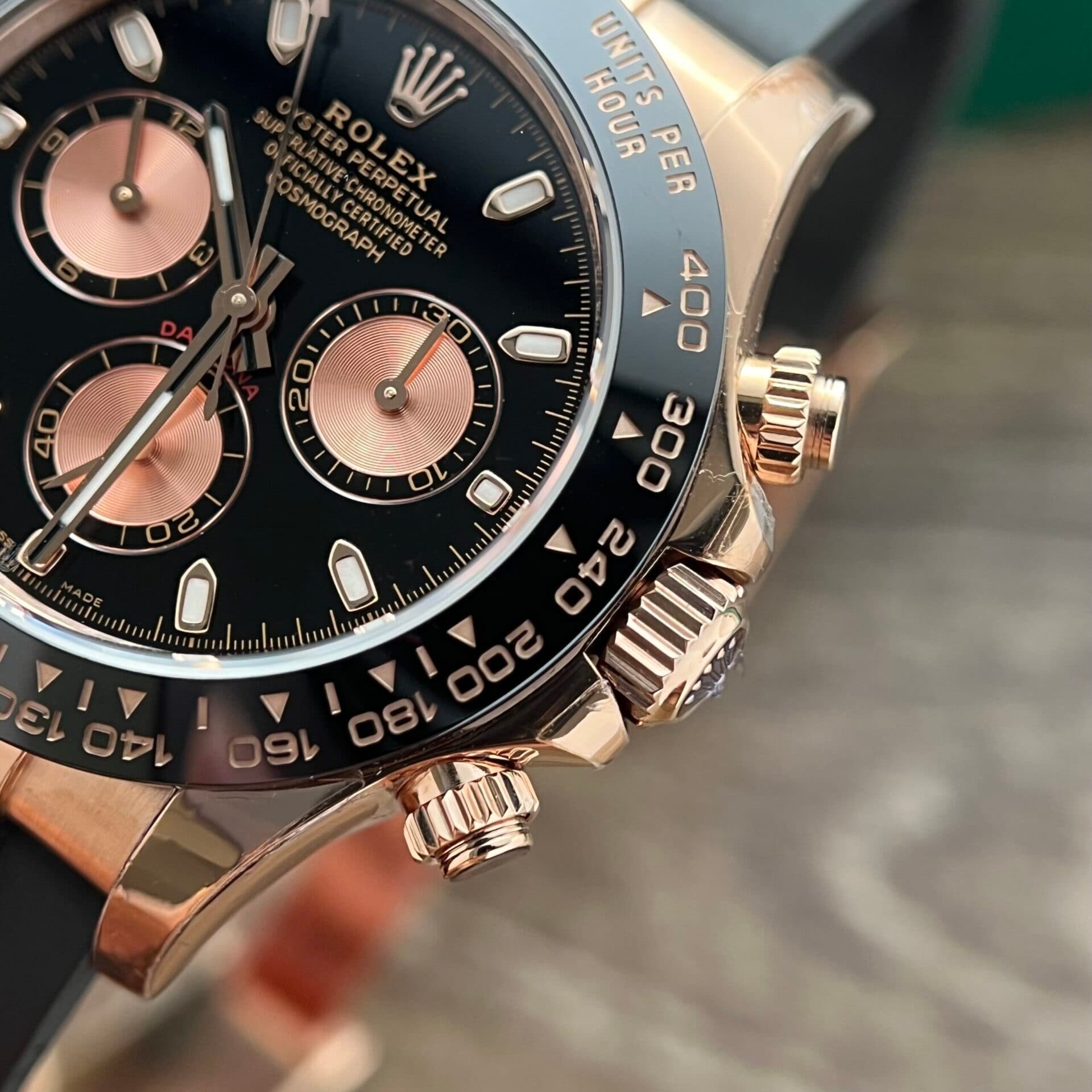 Dong-Ho-Rolex-Cosmograph-Daytona-116515LN-Replica-11-Vang-Hong-BTF-40mm-11-scaled-1