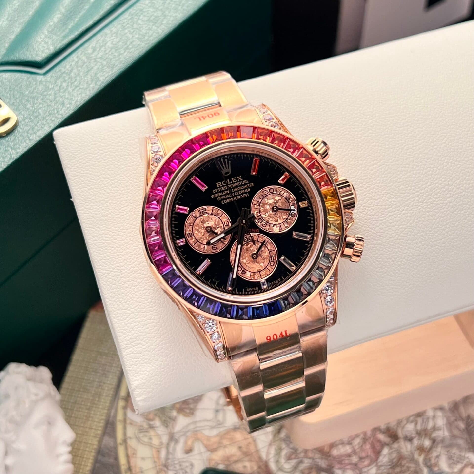 Dong-Ho-Rolex-Cosmograph-Daytona-116595RBOW-Replica-11-Noob-40mm-4-scaled-1