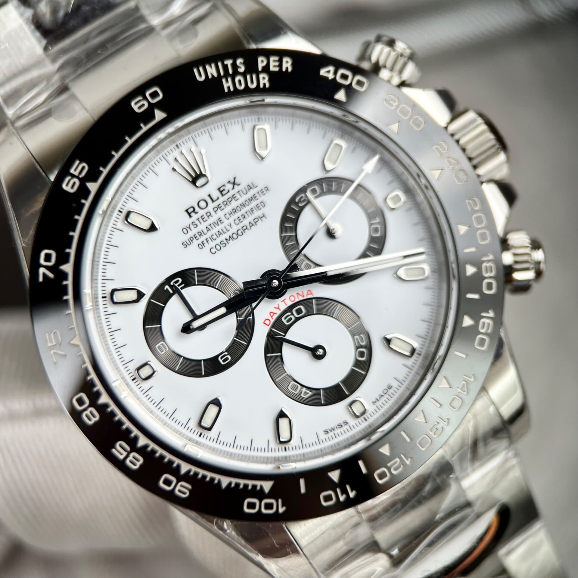 Dong-Ho-Rolex-Cosmograph-Daytona-126500LN-Replica-11-BT-Factory-40mm-5-1