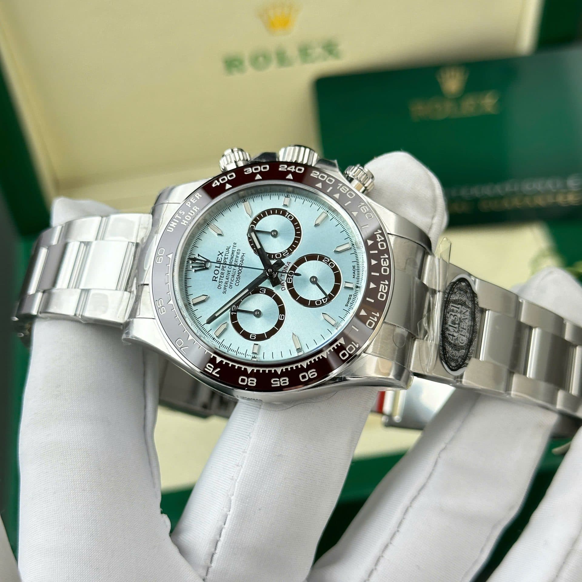 Dong-Ho-Rolex-Cosmograph-Daytona-126506-Mat-Xanh-Bang-Coc-So-Da-Quang-Nha-May-Clean-40mm-12-1