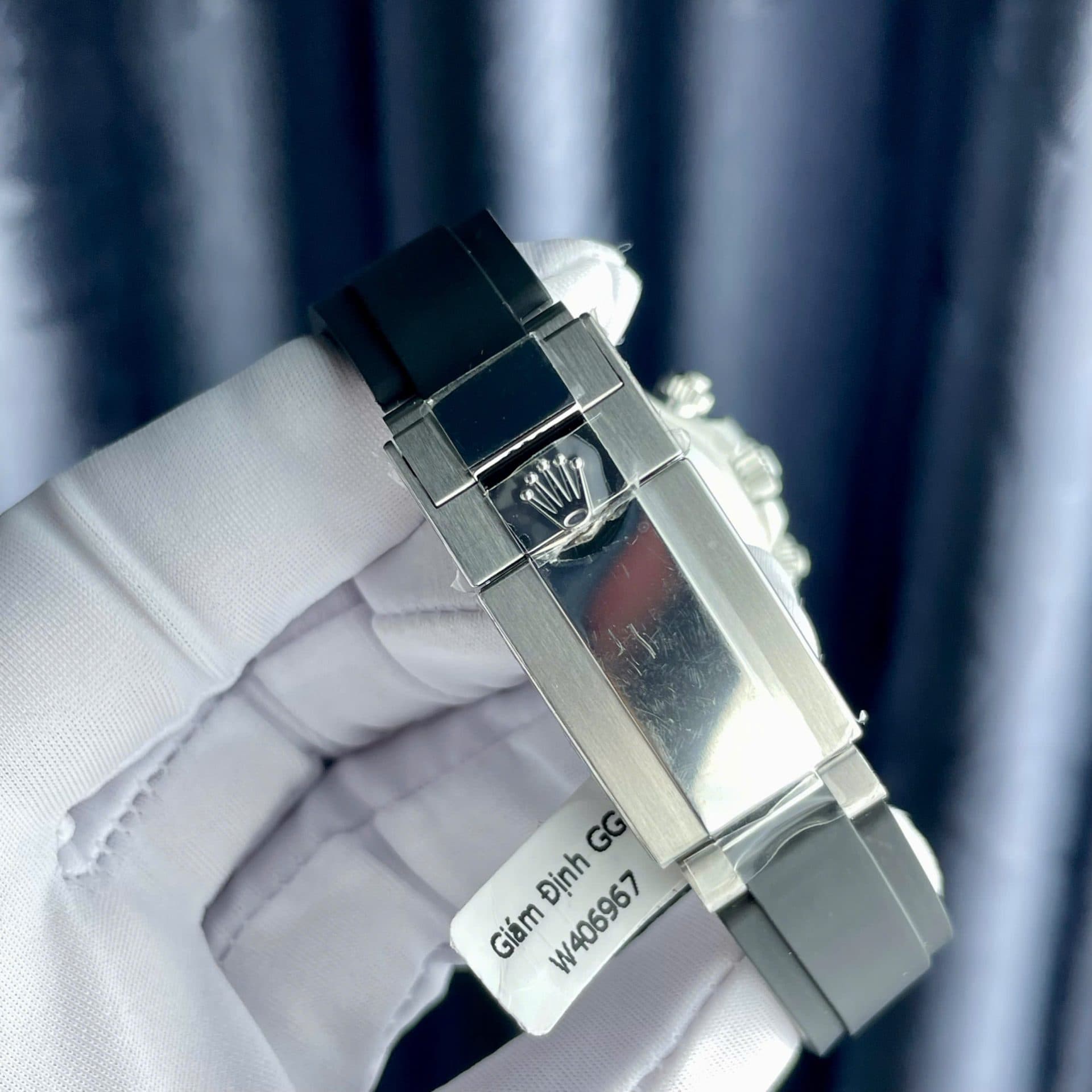 Dong-Ho-Rolex-Cosmograph-Daytona-Eye-Of-The-Tiger-Che-Tac-Kim-Cuong-Moissanite-Baguette-40mm-5-1