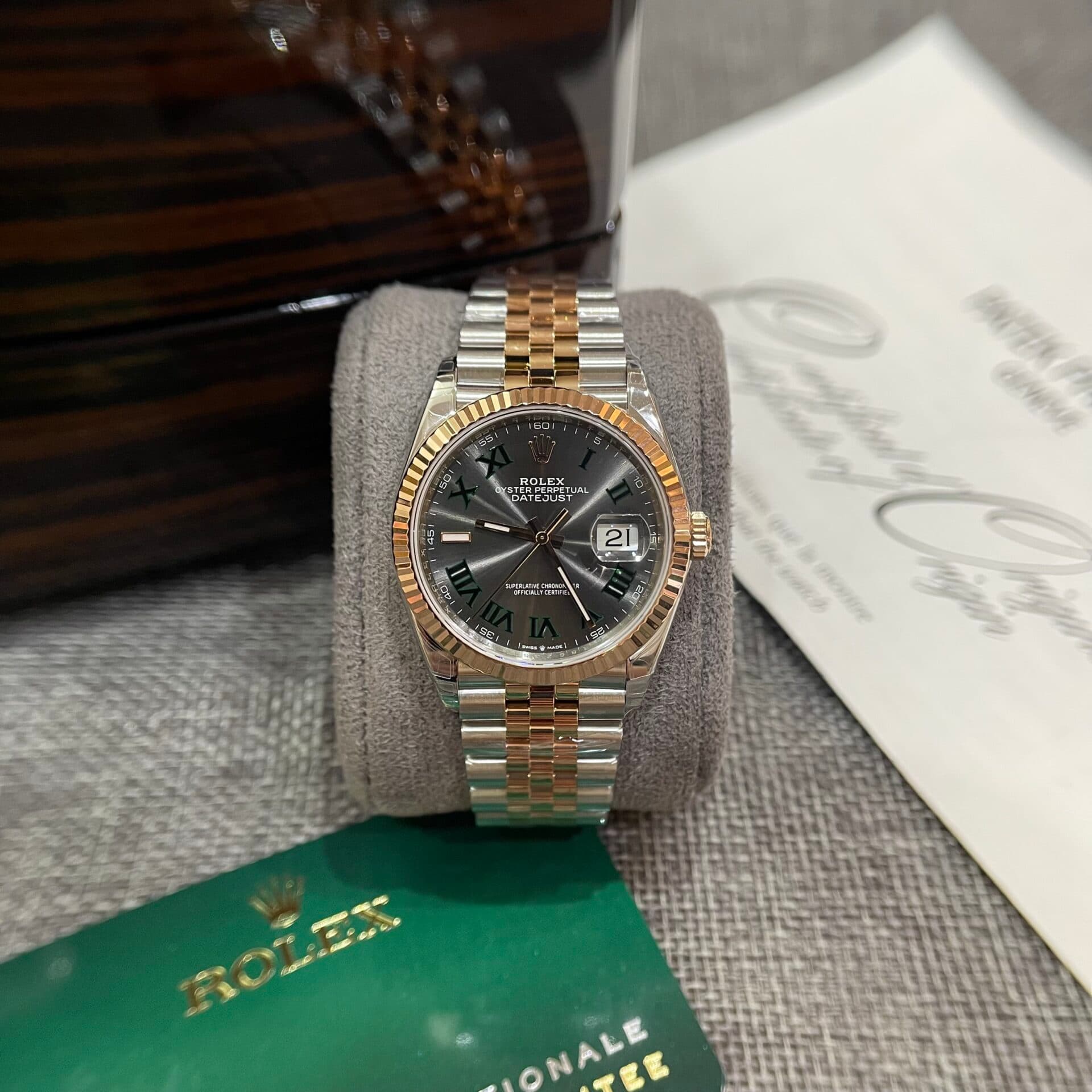 Dong-Ho-Rolex-DateJust-126231-Day-Demi-Mat-Wimbledon-VS-Factory-36mm-2-1