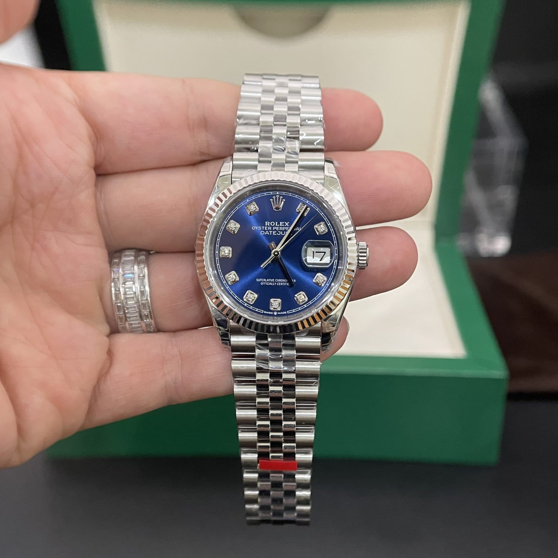 Dong-Ho-Rolex-DateJust-126234-Mat-So-Xanh-Blue-Nha-May-VS-36mm-3-1