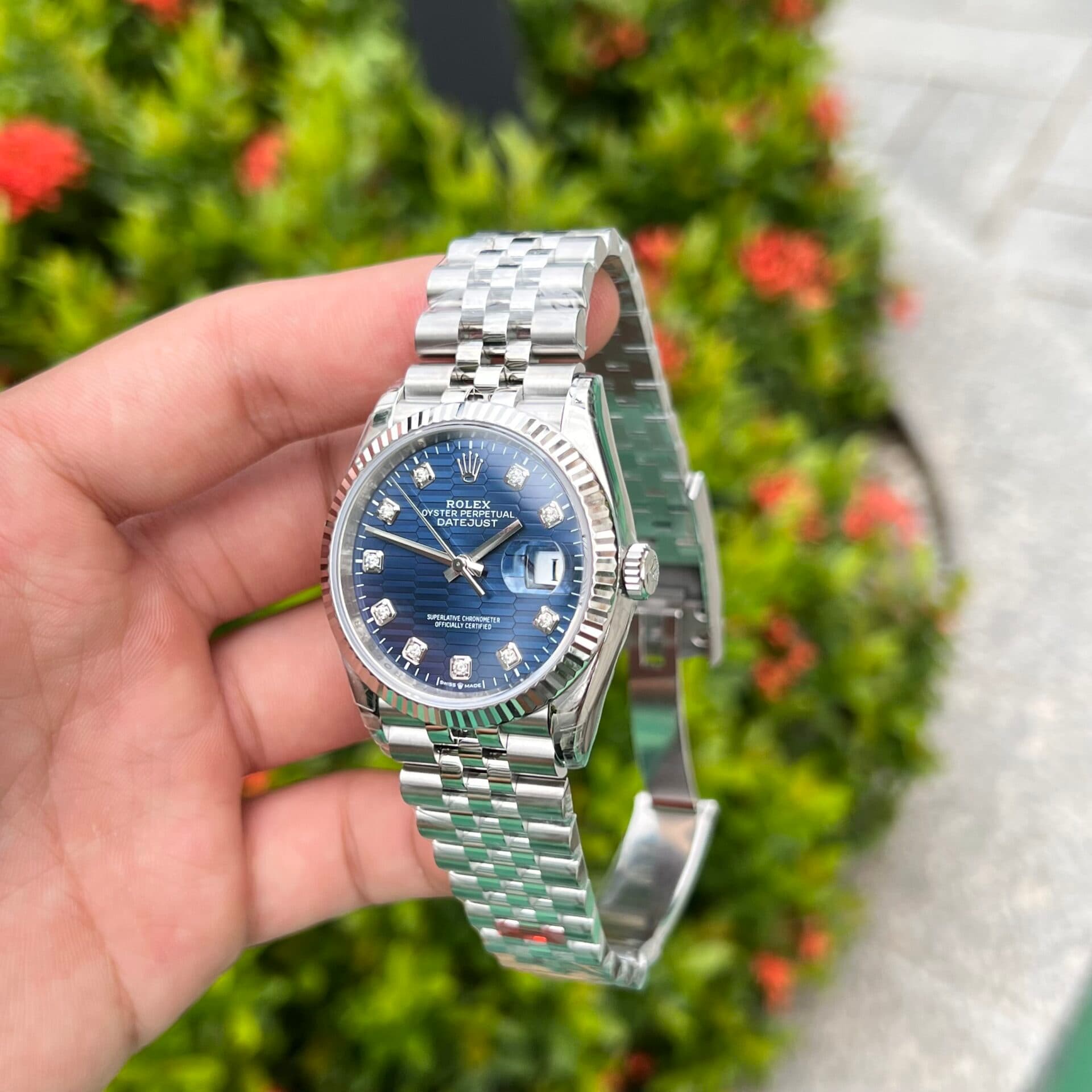 Dong-Ho-Rolex-DateJust-126234-Rep-11-Mat-Xanh-Duong-Nep-Gap-VS-36mm-3-1