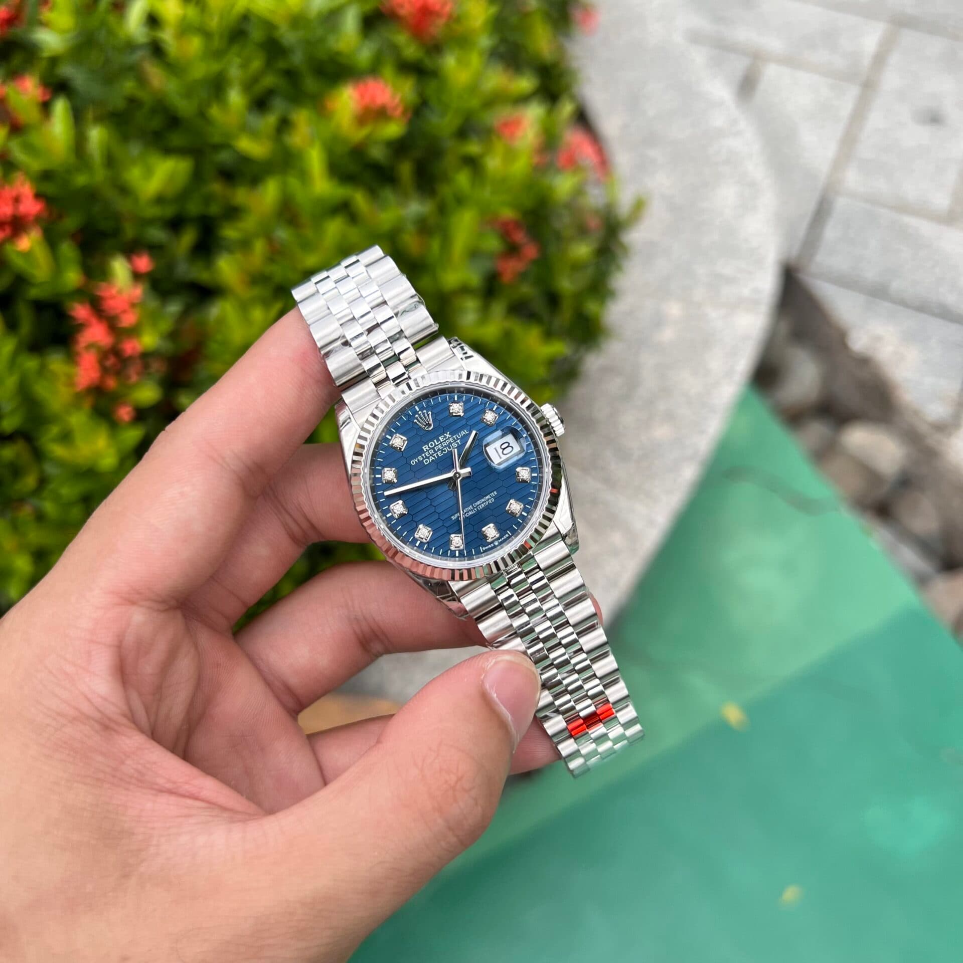 Dong-Ho-Rolex-DateJust-126234-Rep-11-Mat-Xanh-Duong-Nep-Gap-VS-36mm-6-1