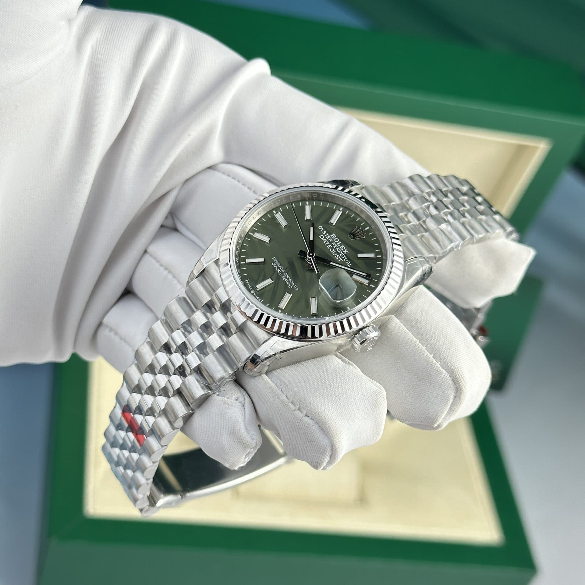 Dong-Ho-Rolex-DateJust-126234-Replica-11-Mat-Cay-La-Xanh-VSF-3-1