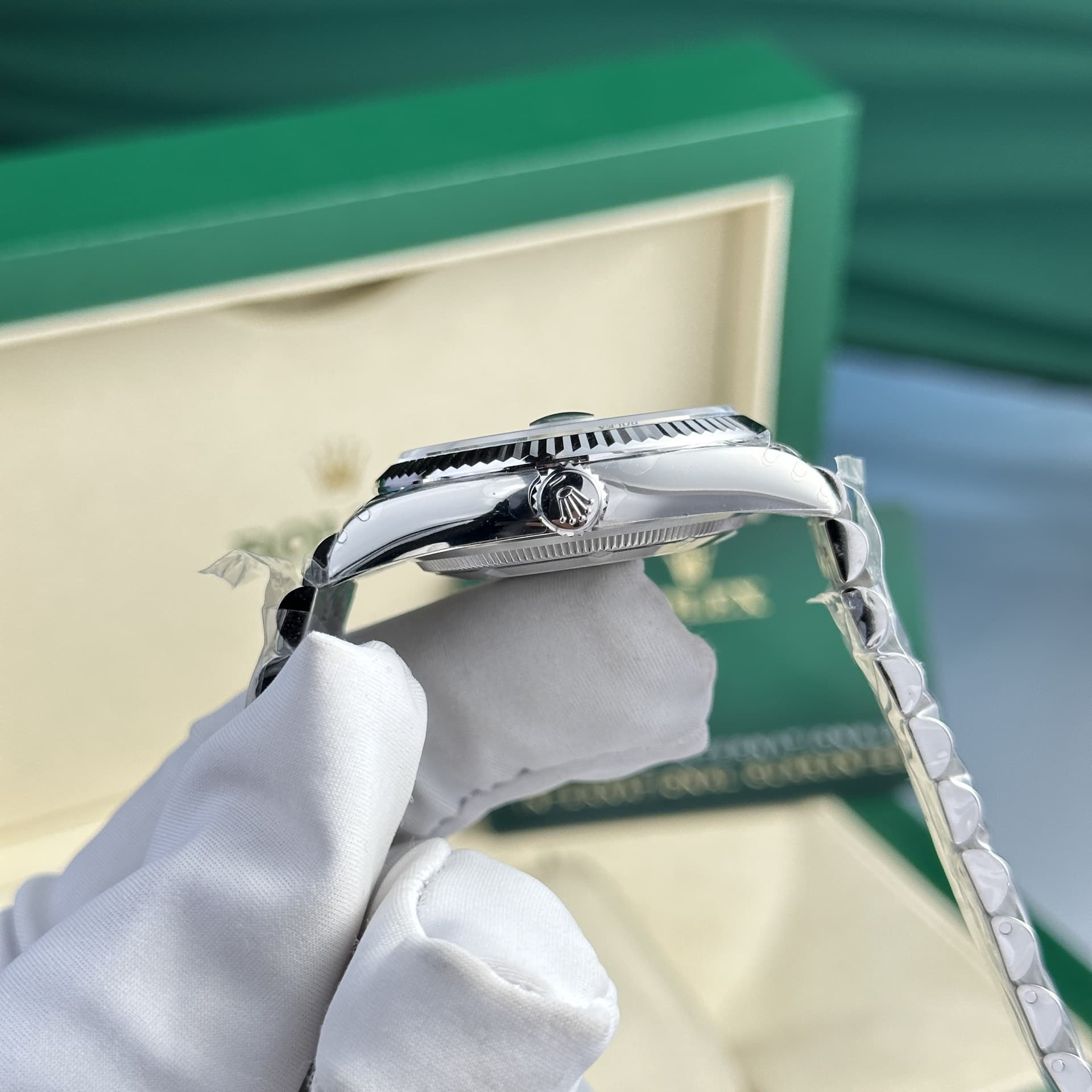 Dong-Ho-Rolex-DateJust-126234-Replica-11-Mat-Cay-La-Xanh-VSF-5-1