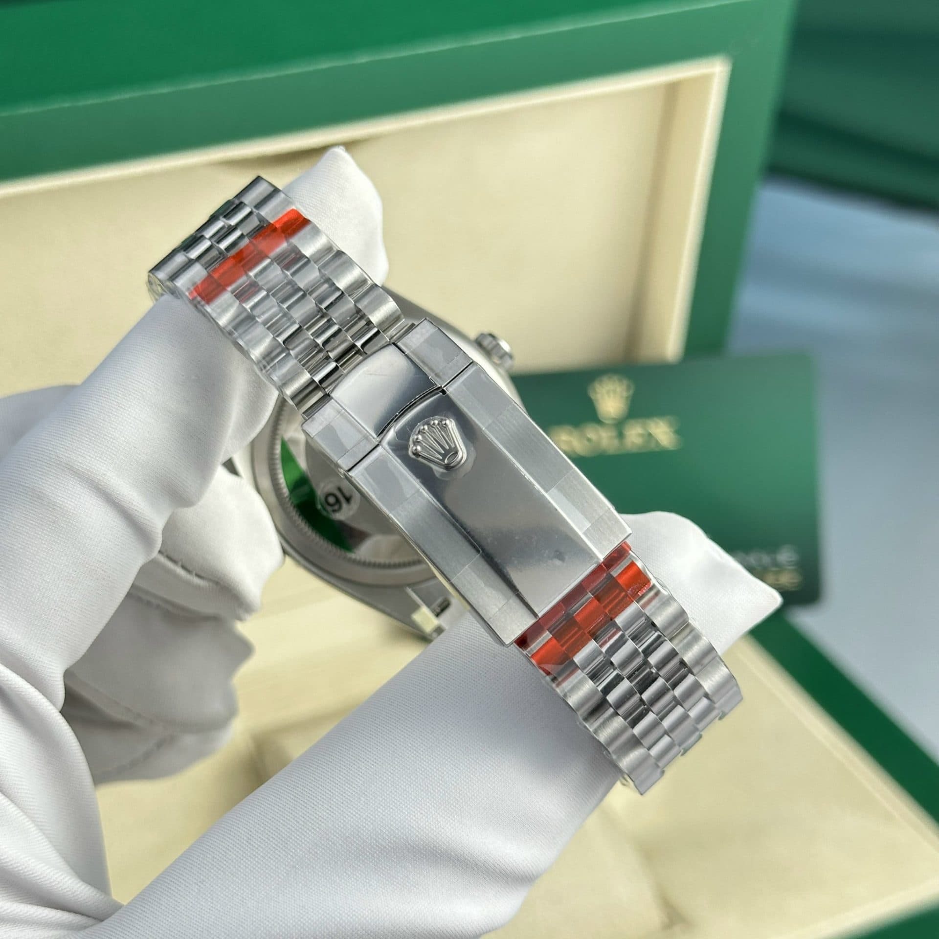 Dong-Ho-Rolex-DateJust-126234-Replica-11-Mat-Cay-La-Xanh-VSF-7-1