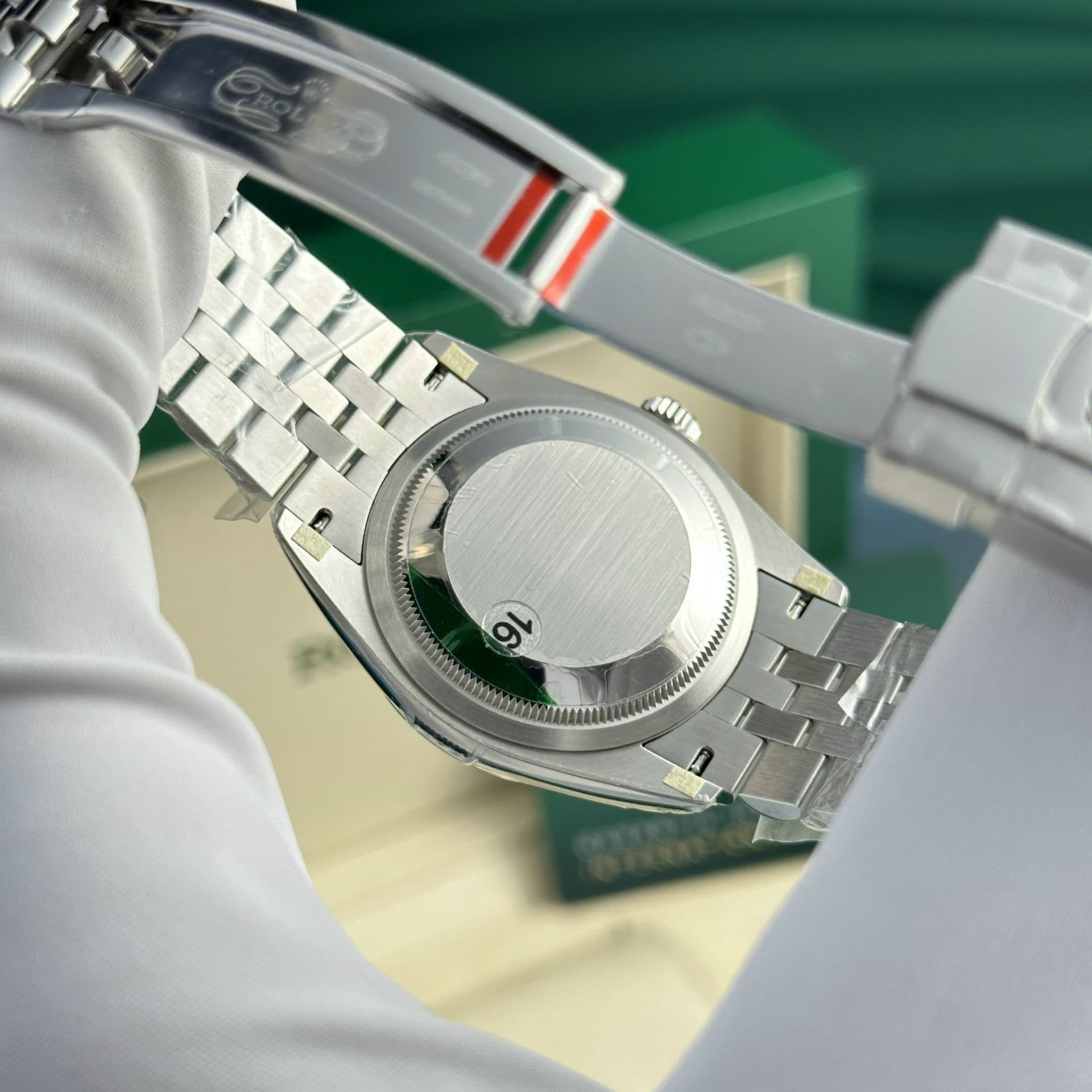 Dong-Ho-Rolex-DateJust-126234-Replica-11-Mat-Cay-La-Xanh-VSF-9-1