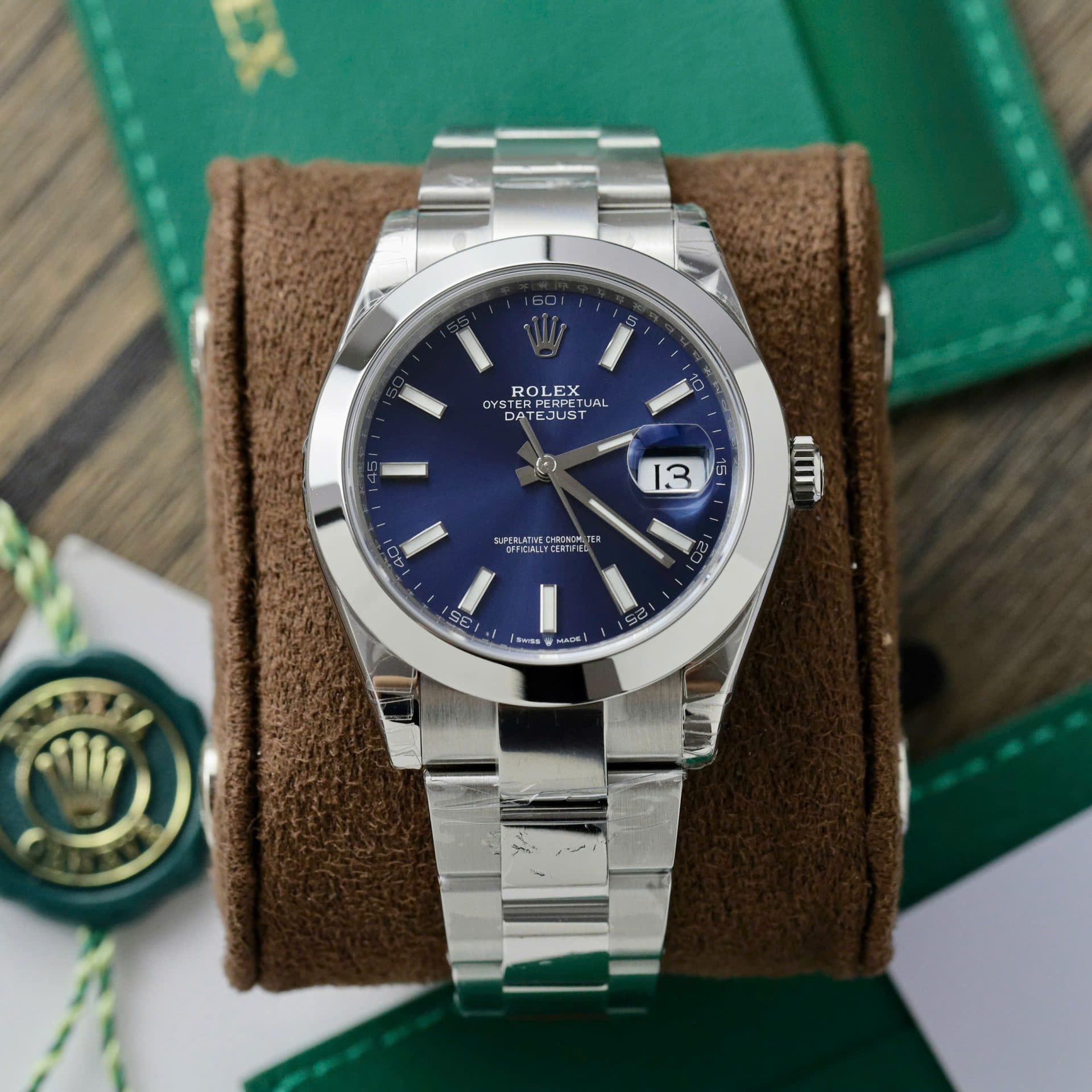 Dong-Ho-Rolex-DateJust-126300-Rep-11-Mat-So-Xanh-Duong-Nha-May-VS-41mm-6-1