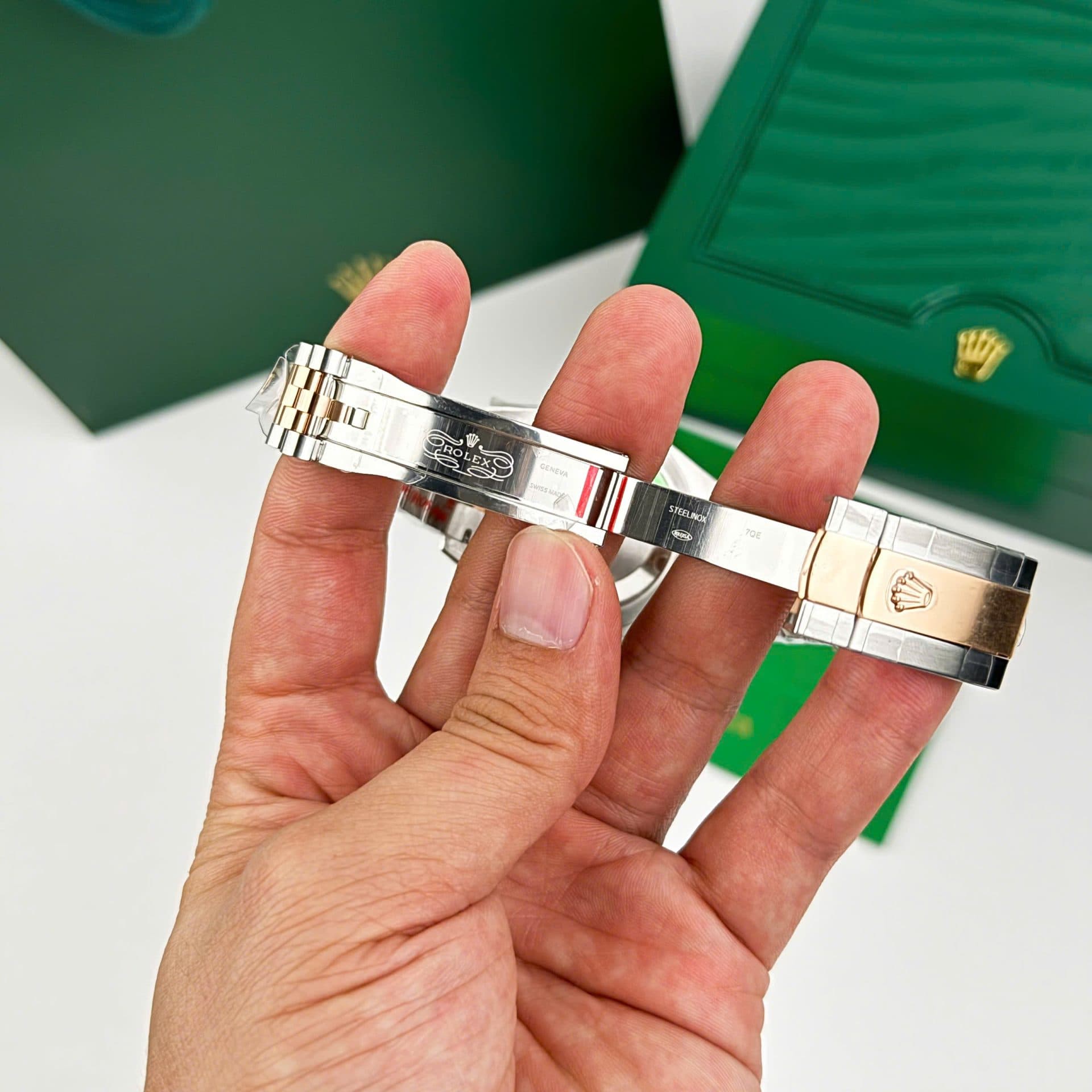 Dong-Ho-Rolex-DateJust-126331-Replica-11-Mat-Chocolate-Coc-So-Dinh-Da-41mm-6-1