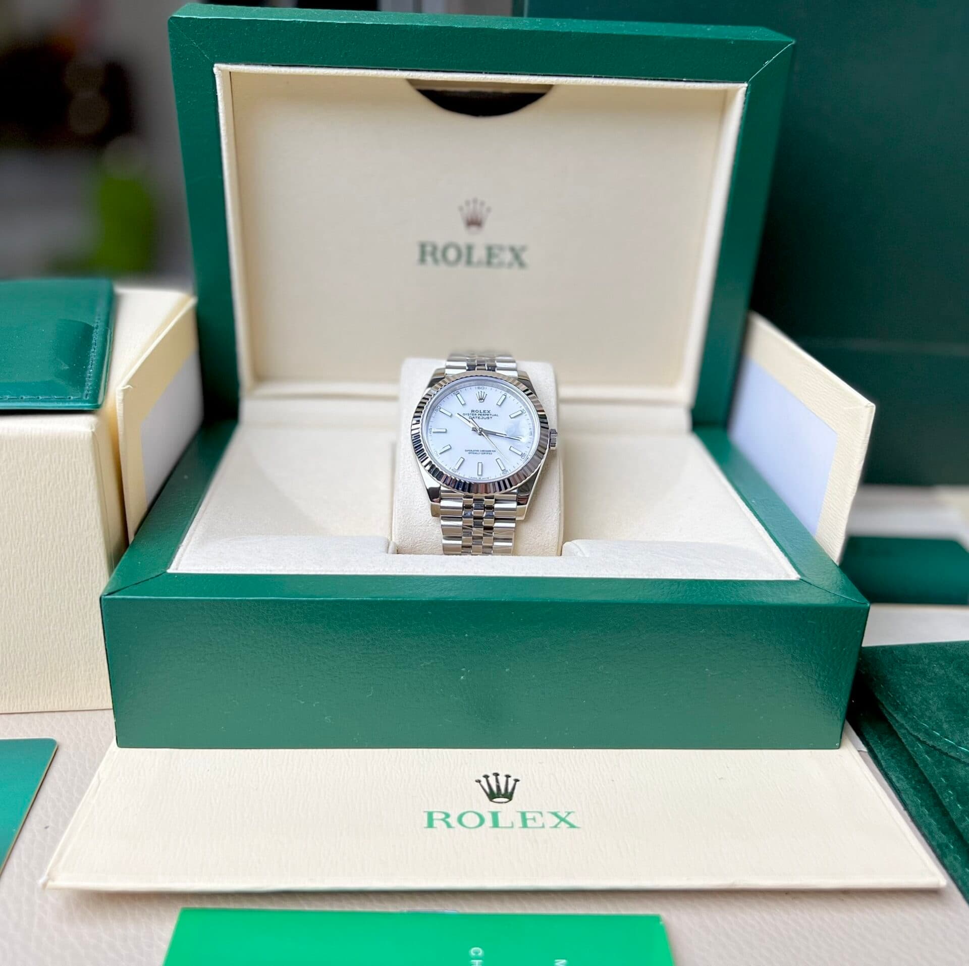 Dong-Ho-Rolex-DateJust-126334-Mat-Men-Su-Trang-Nha-May-Clean-41mm-1-1