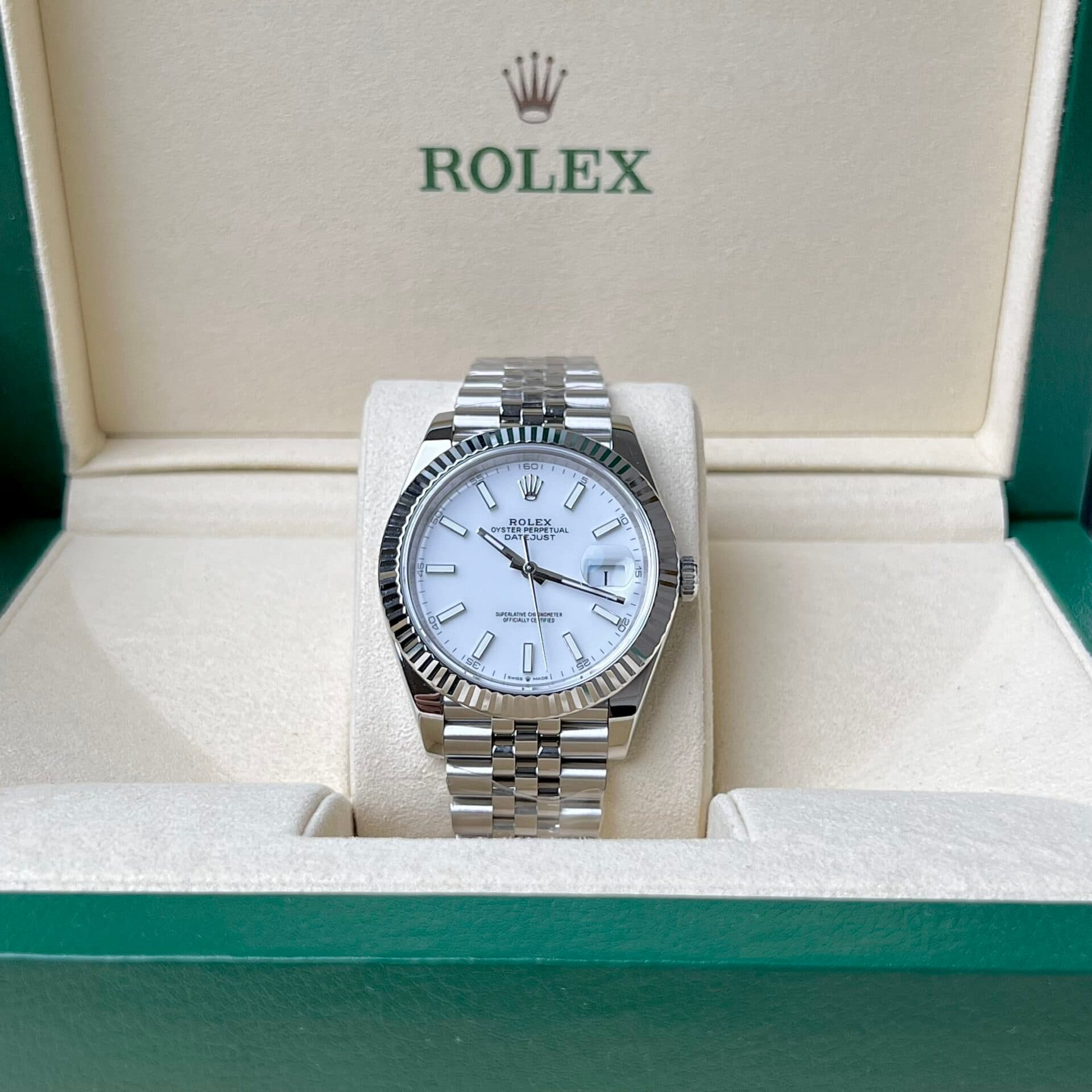 Dong-Ho-Rolex-DateJust-126334-Mat-Men-Su-Trang-Nha-May-Clean-41mm-2-1